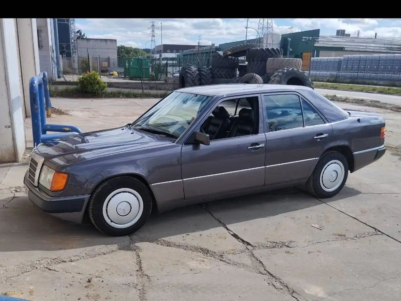Mercedes-Benz 230TE, foto 4