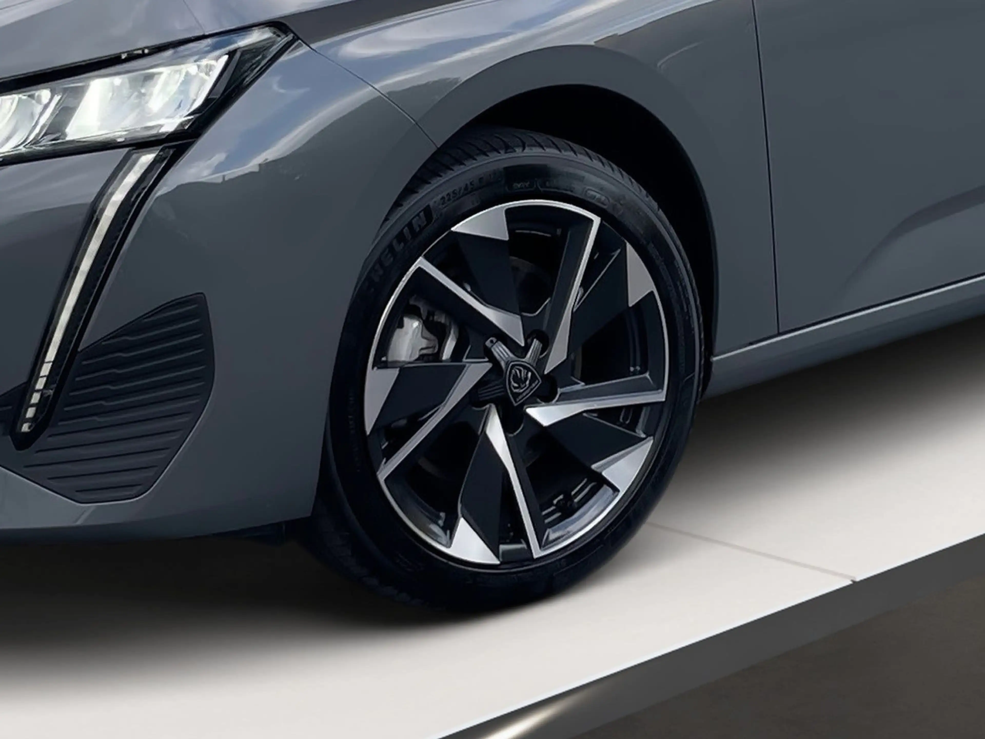 Peugeot 308 Hybrid 136 Allure Kamera Navi AppleCaPlay — photo 8