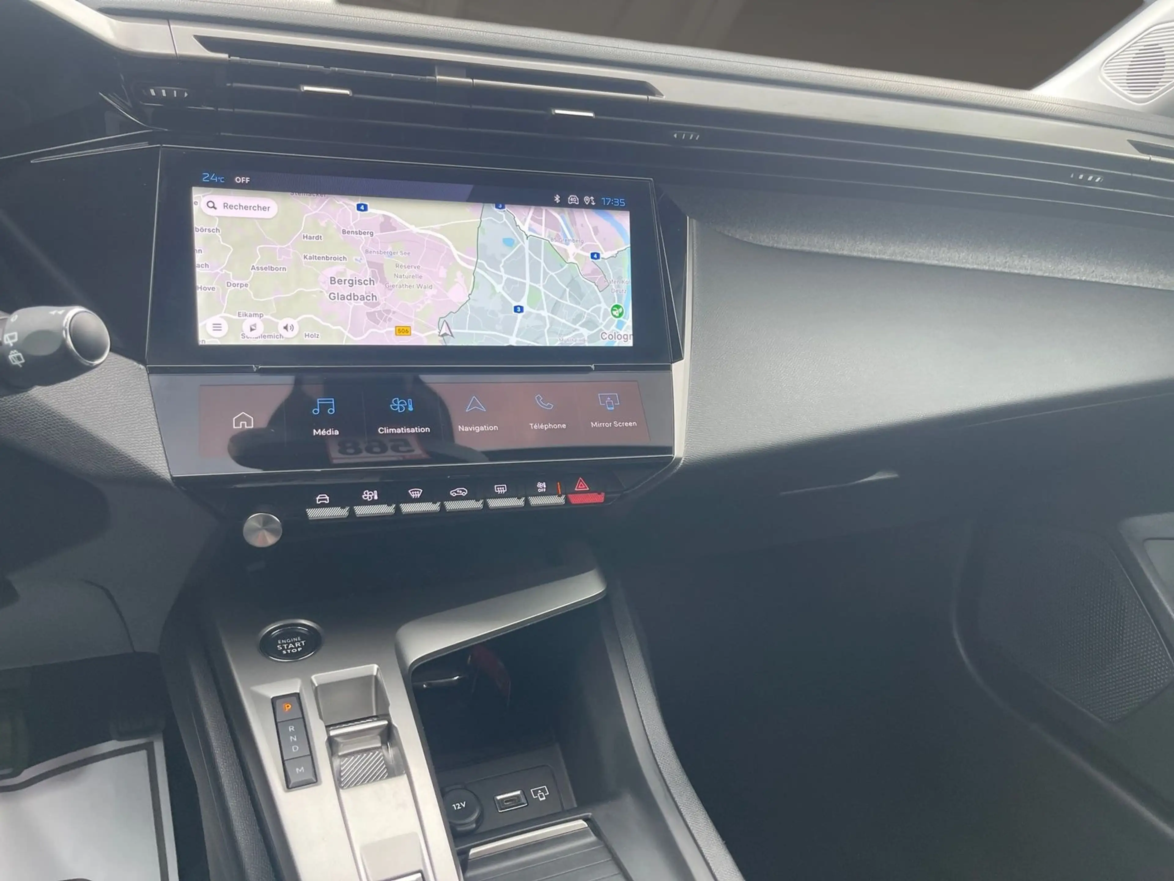 Peugeot 308 Hybrid 136 Allure Kamera Navi AppleCaPlay — photo 13