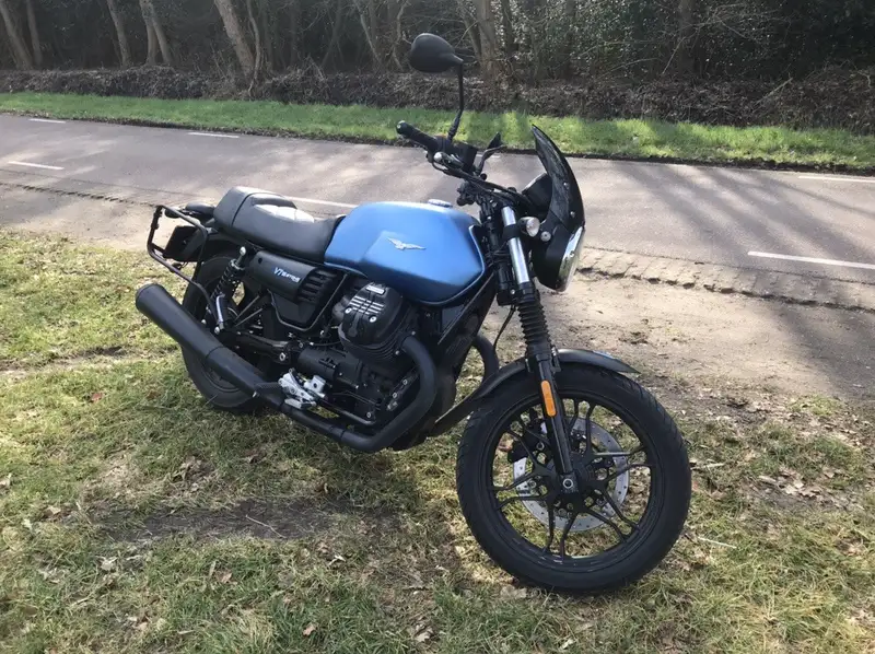 Moto Guzzi V 7 - foto 5