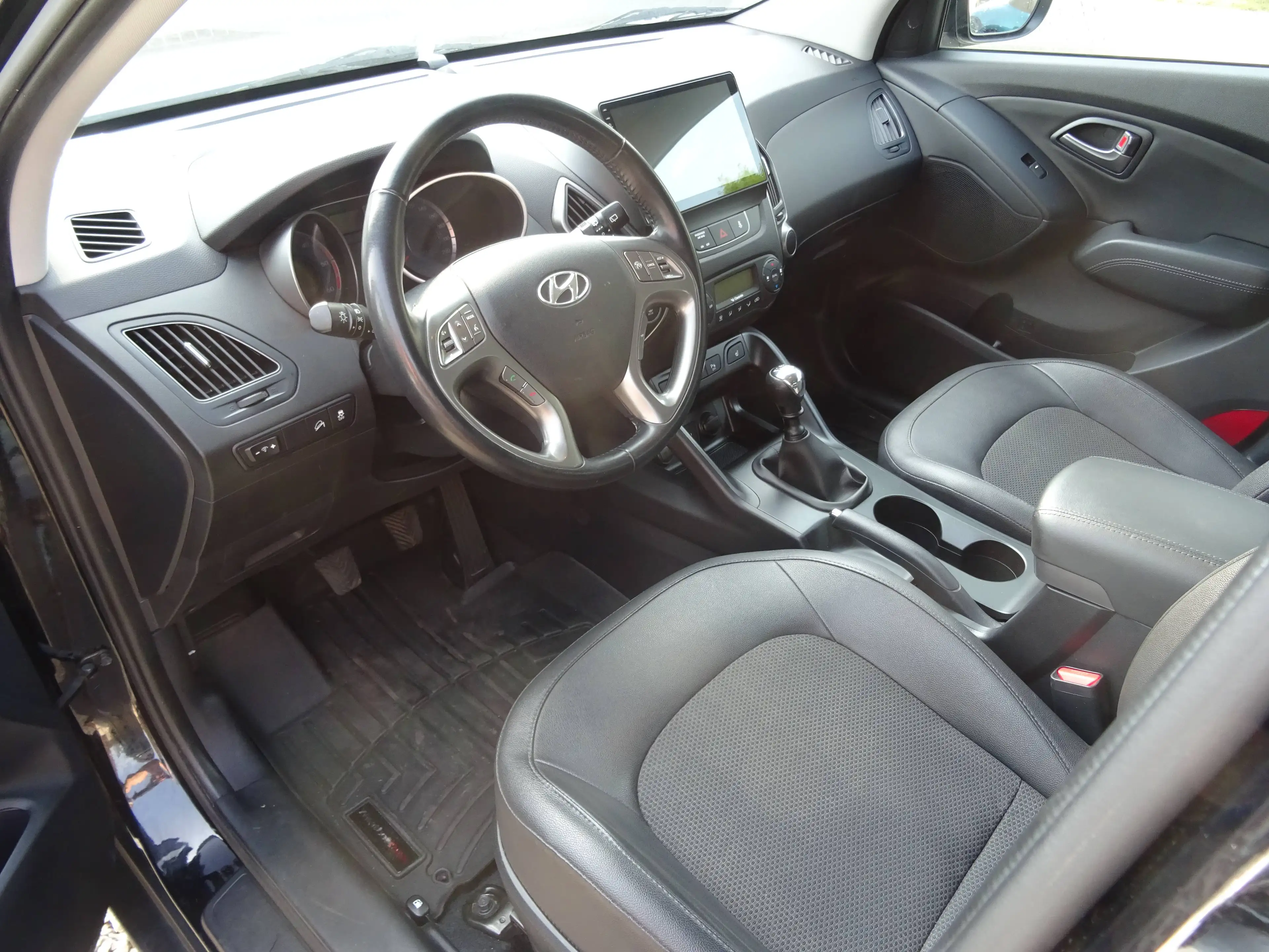 Hyundai iX35 Style 2WD — photo 9