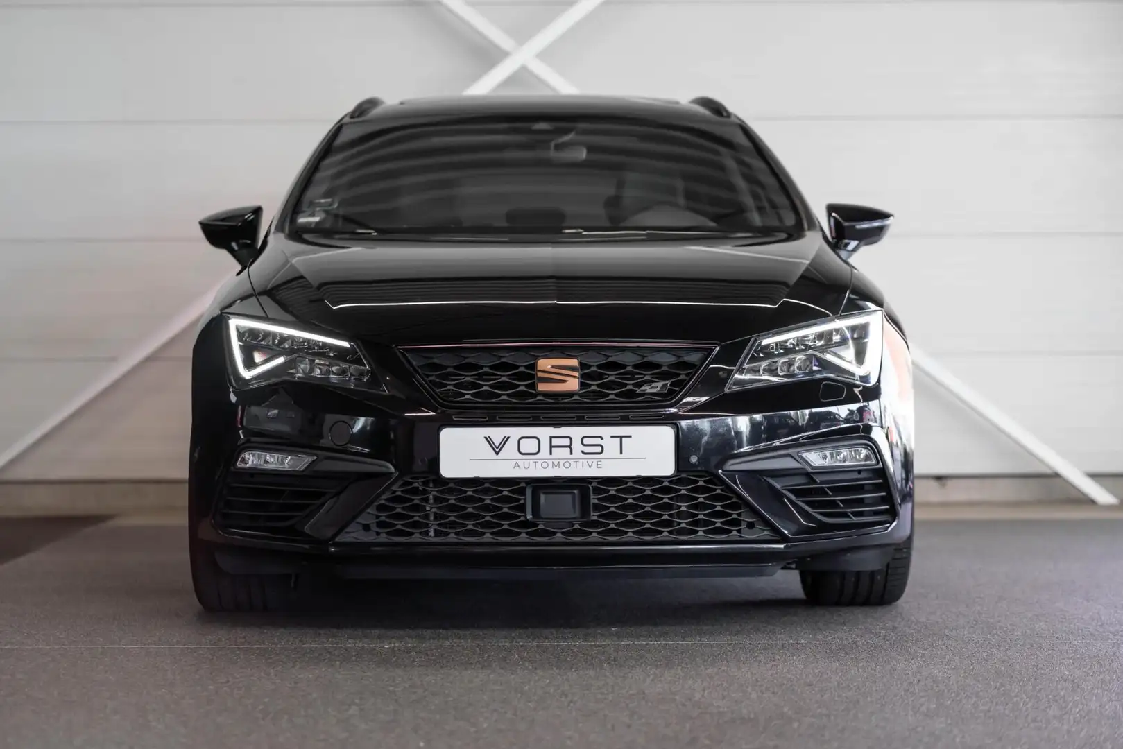 SEAT Leon ST 2.0 TSI 4DRIVE CUPRA Ultimate Pano Beats - 2