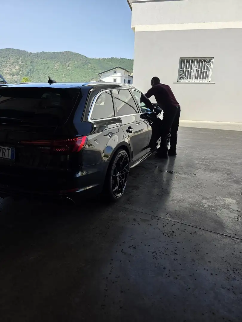 Audi A4 Avant 2.0 150cv s-line 3x - 2