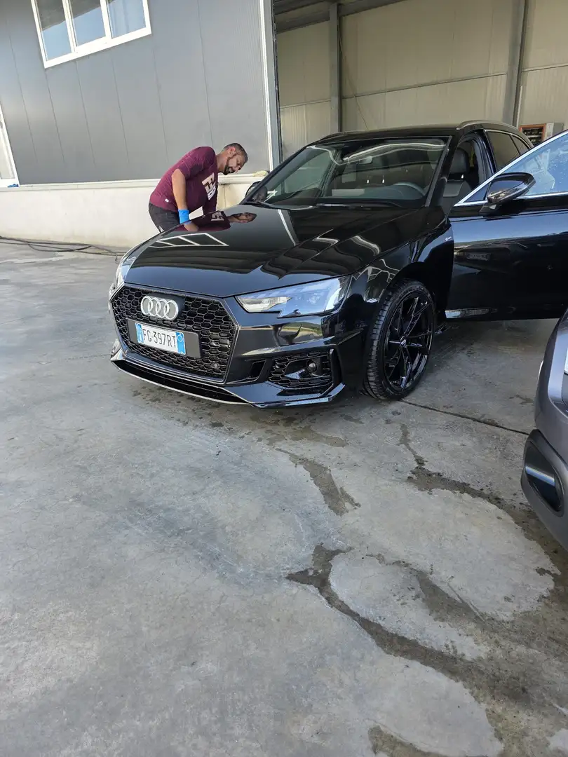 Audi A4 Avant 2.0 150cv s-line 3x - 1