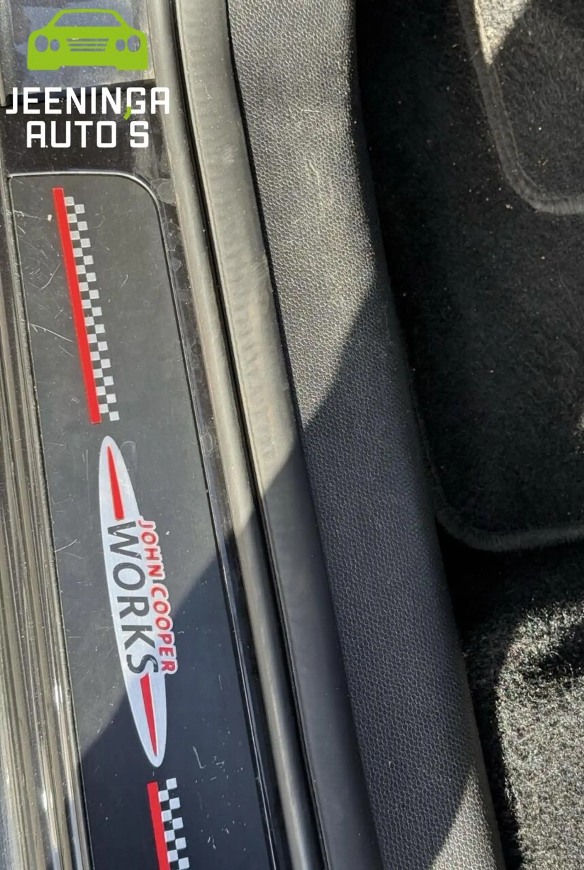 MINI John Cooper Works Countryman 1.6 ALL4 Chili — photo 39
