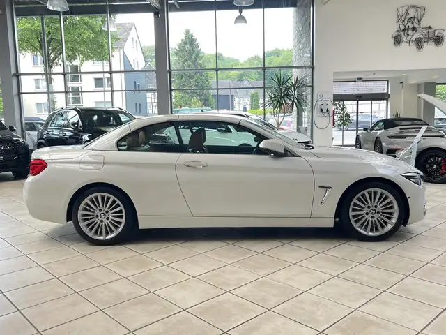 BMW 4 Series view 3