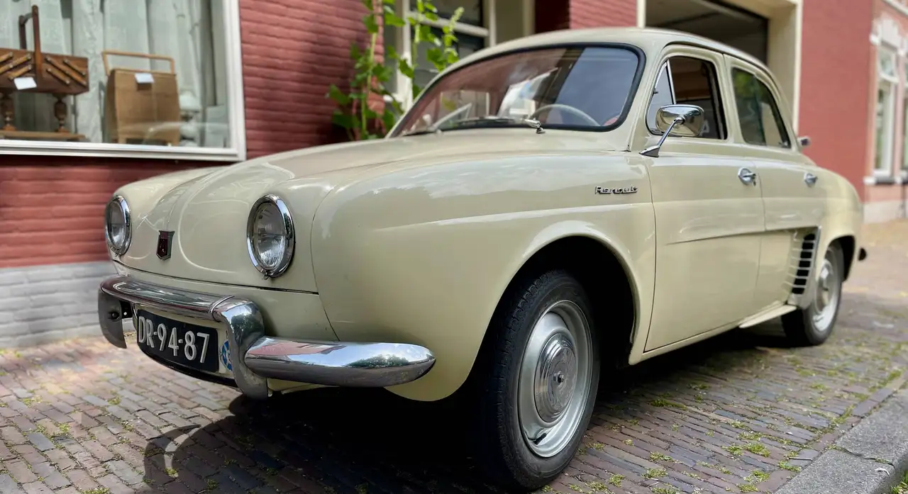 Renault Dauphine, oldtimer, foto 1