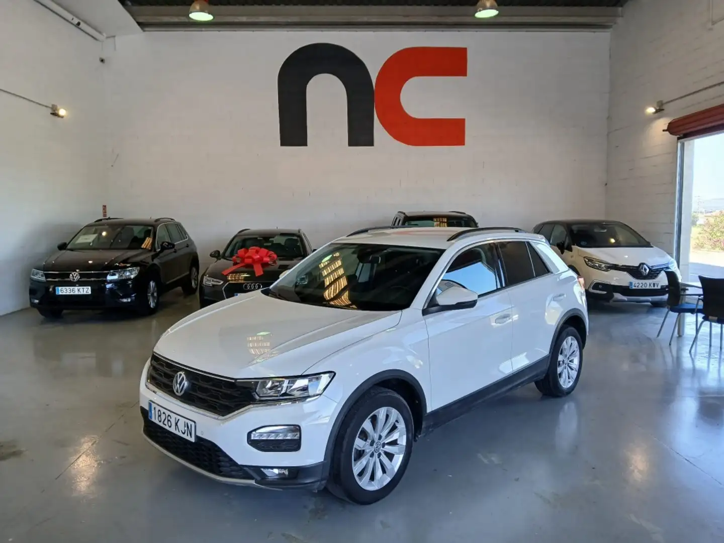 Volkswagen T-Roc 1.0 TSI Advance Style Blanc - 1