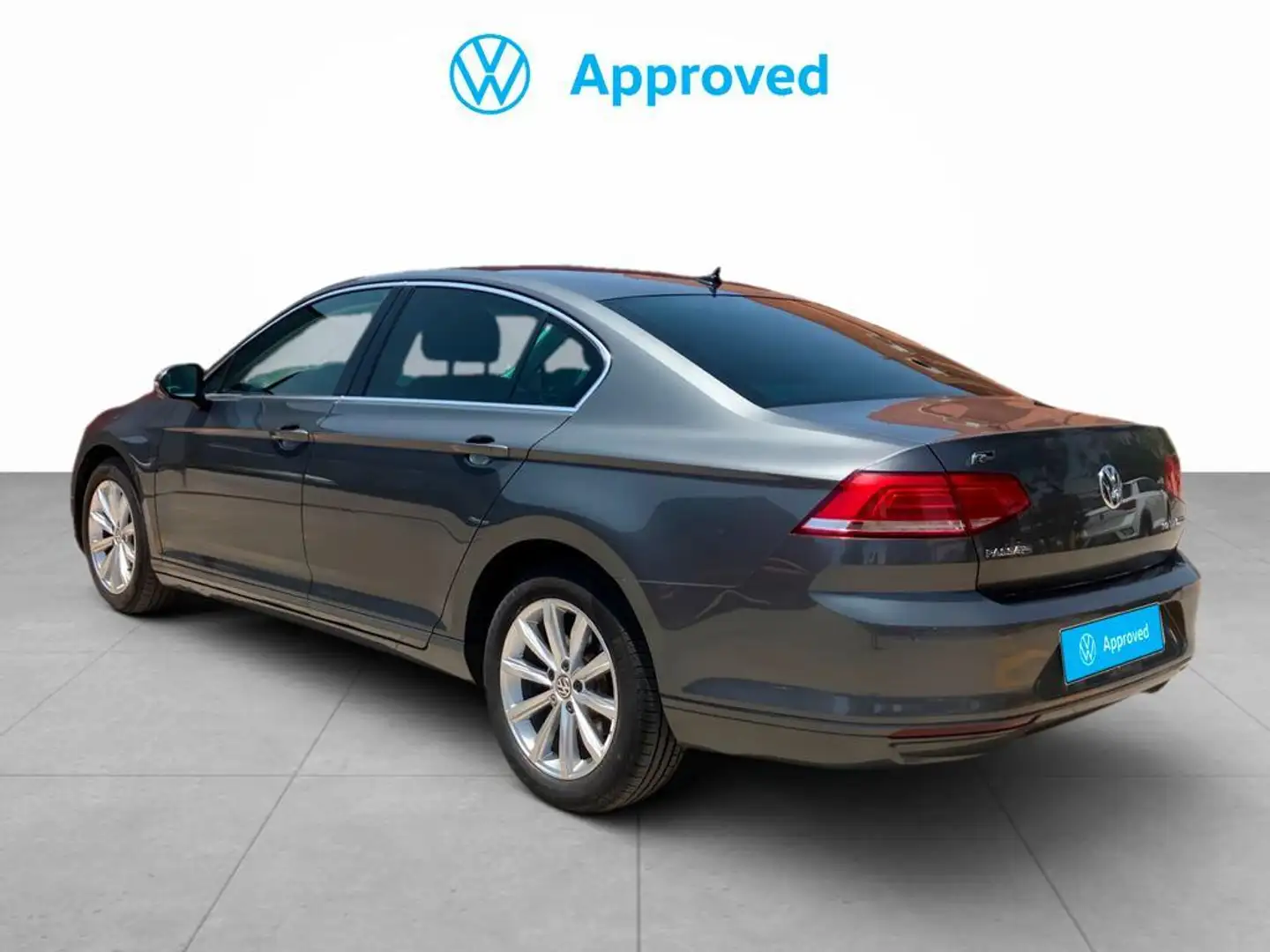 Volkswagen Passat 2.0TDI Advance 110kW Gris - 2