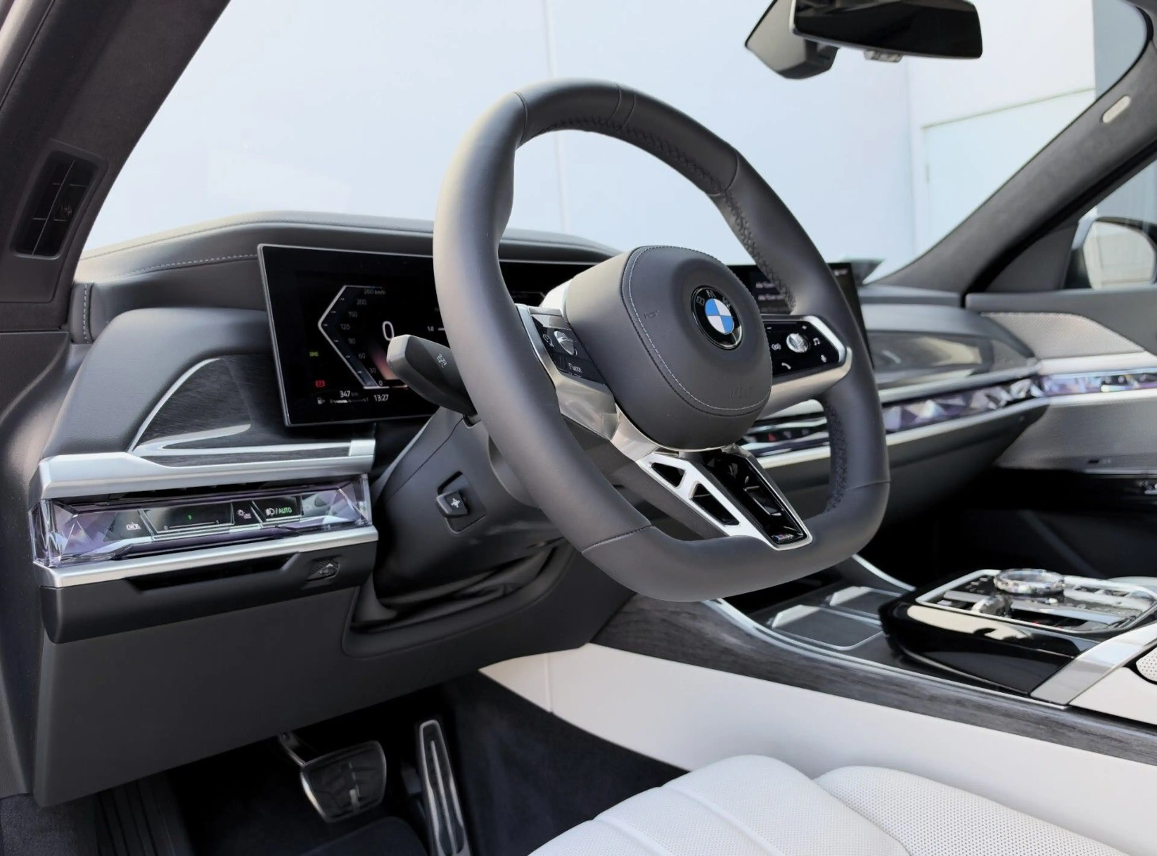 BMW 740 d xDrive M Sport Pro Fond E.°Innovation°Froze — photo 12