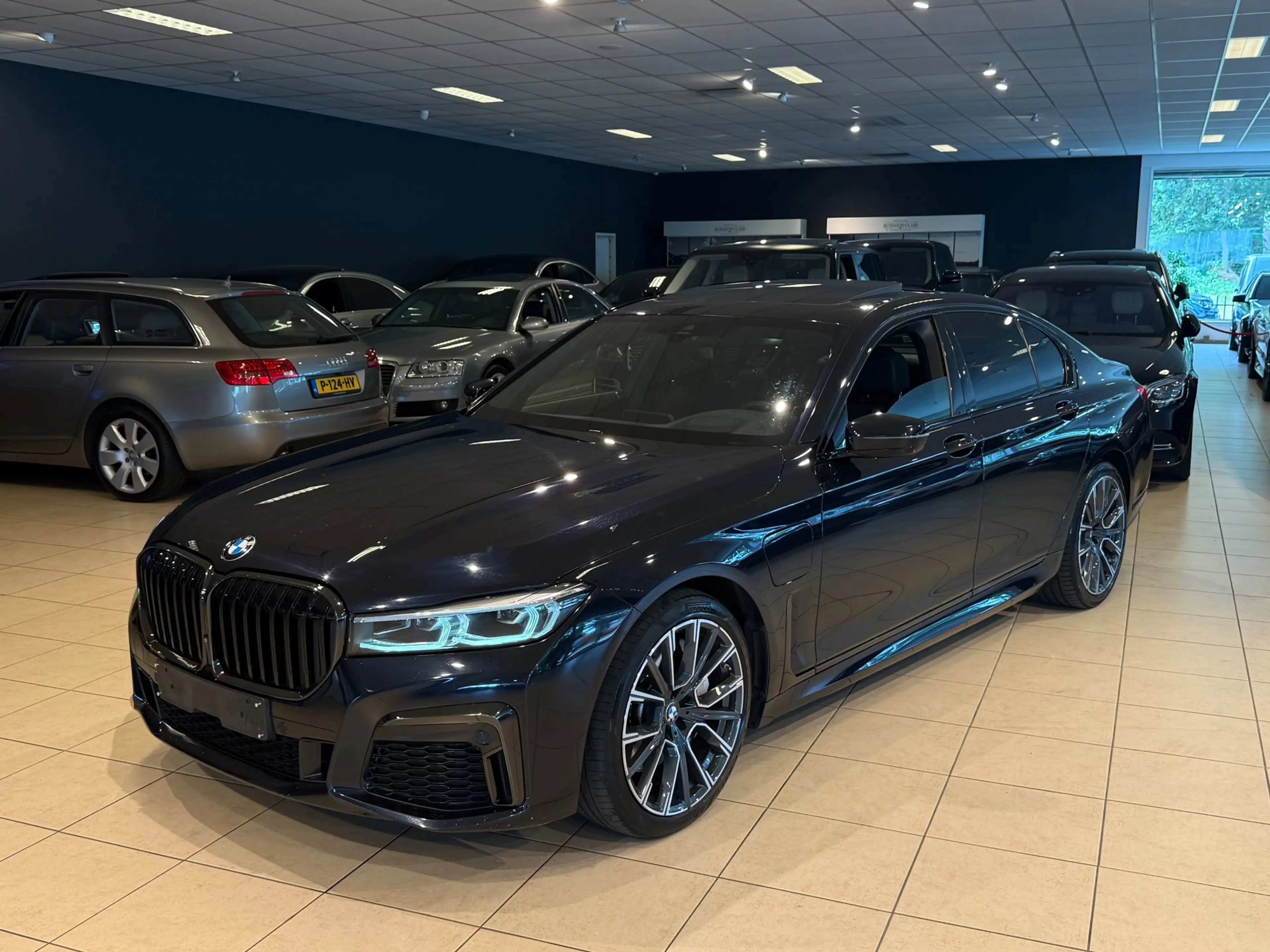 BMW 745 7-serie 745e M-Sport/Inclusief BTW/HUD/Schuifdak/3 — photo 2