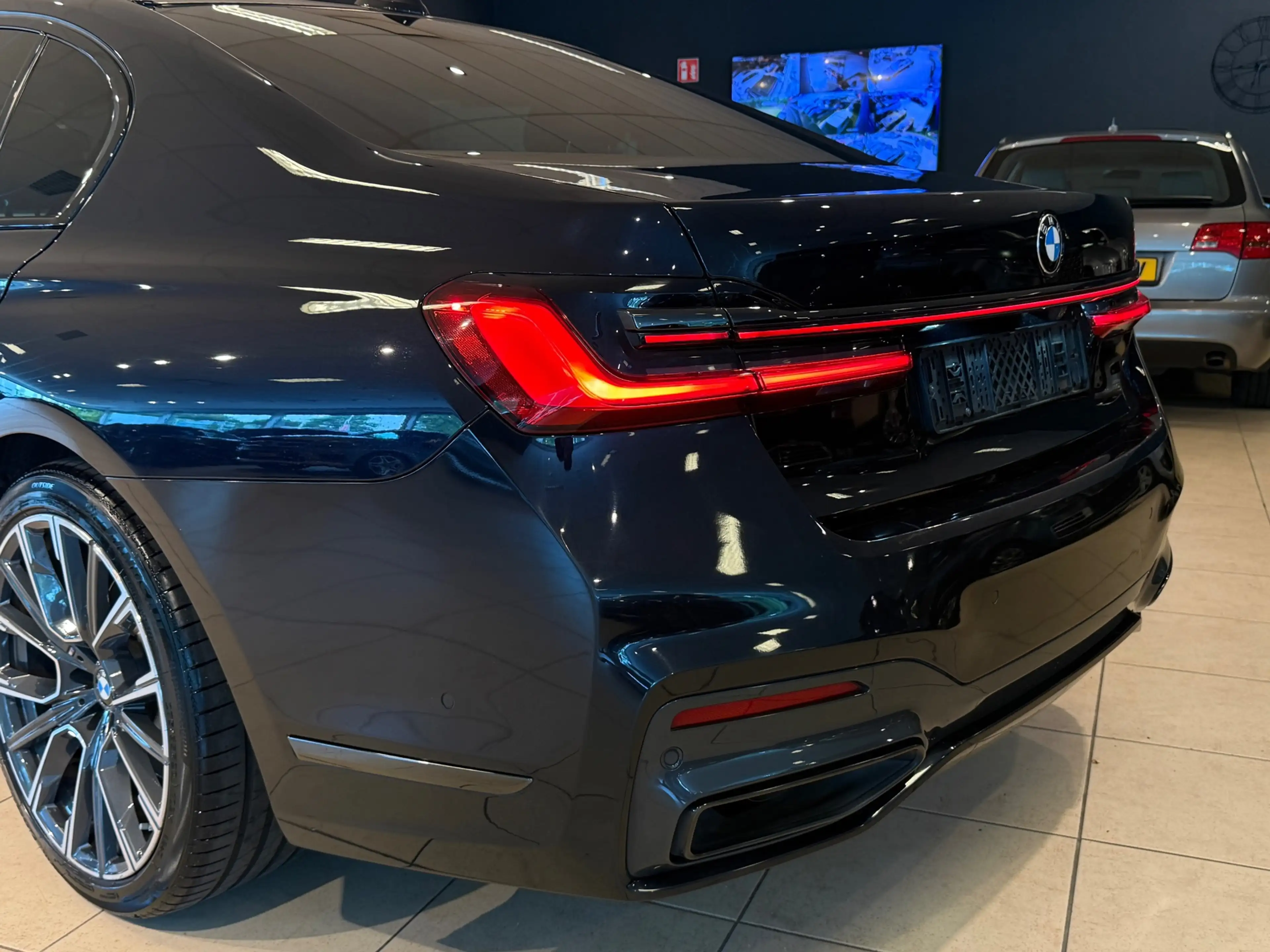 BMW 745 7-serie 745e M-Sport/Inclusief BTW/HUD/Schuifdak/3 — photo 12