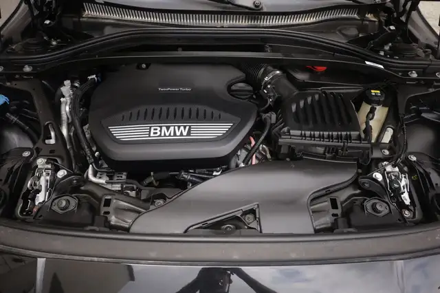 BMW 1 Series view 20