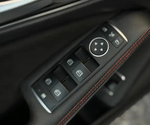 Mercedes-Benz Cla view 15