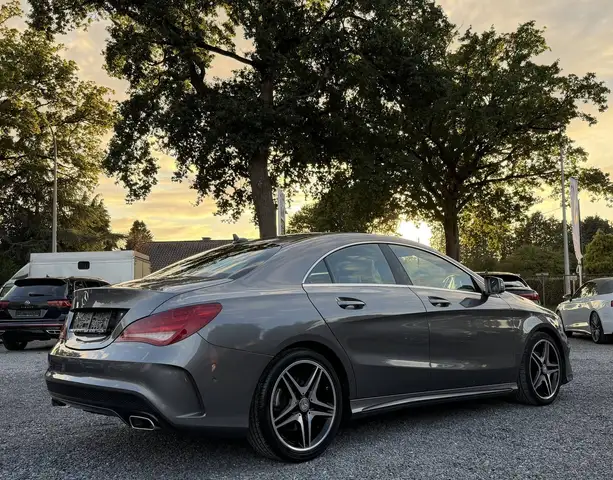 Mercedes-Benz Cla view 3