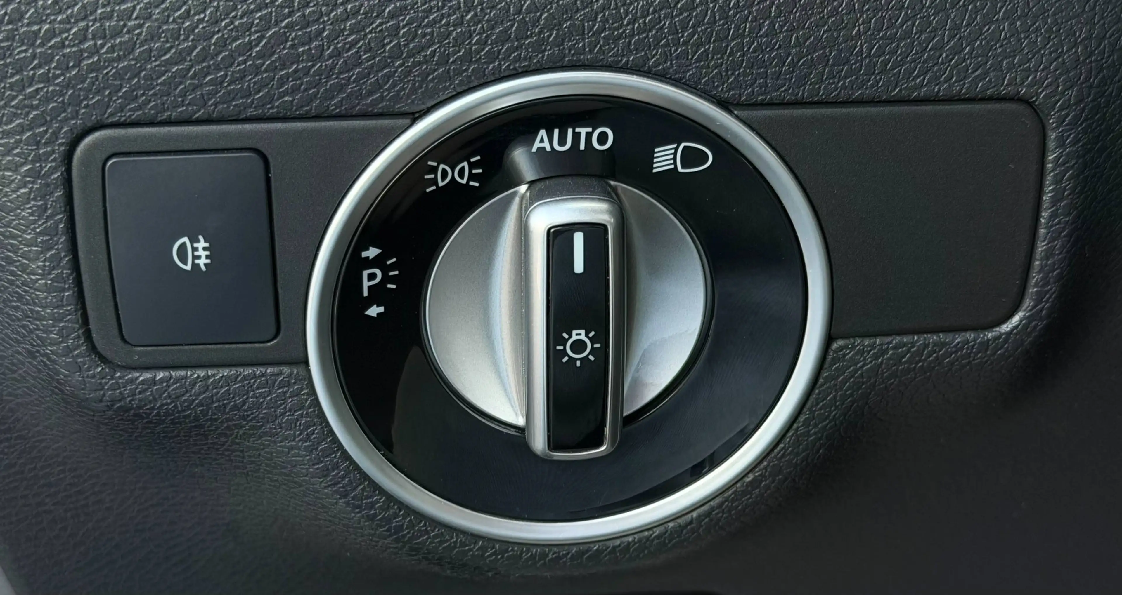 Mercedes-Benz CLA 180 Benzine AMG line Led Alcantara Zetelverw. Garantie! — photo 11