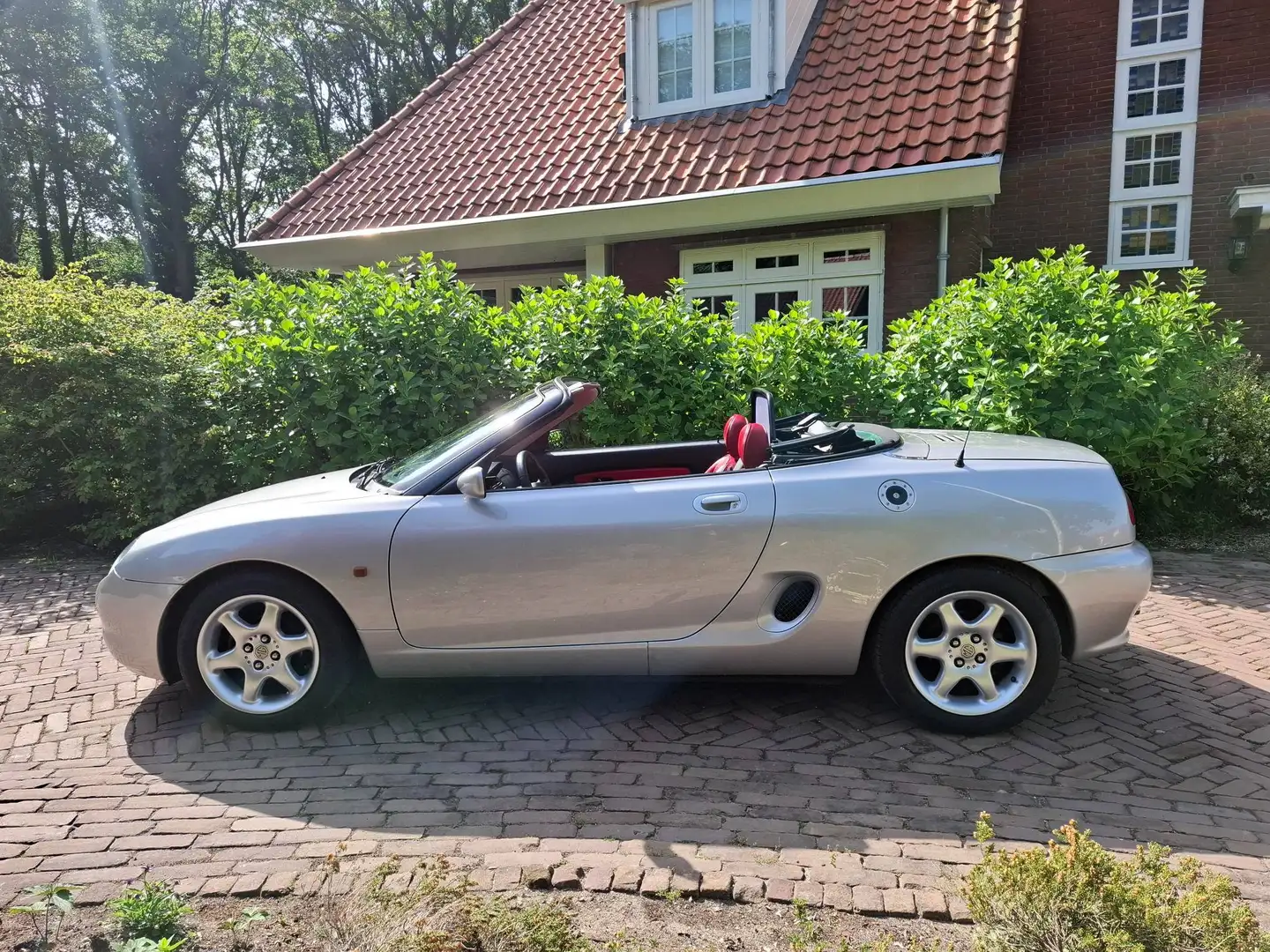 MG MGF MGF 1.8i Silber - 2