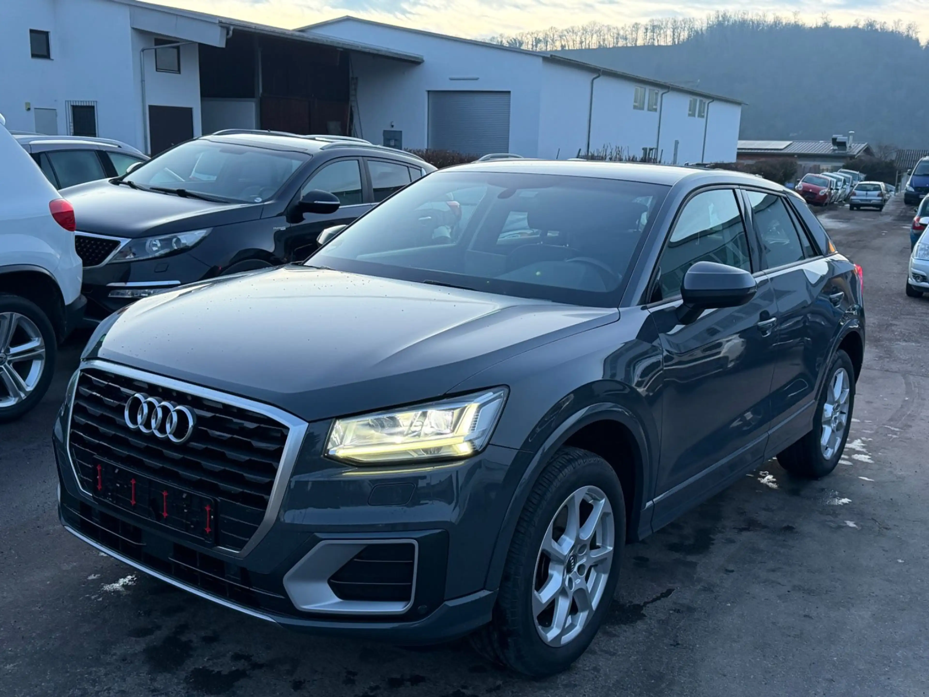 Audi Q2 design*NEU*TÜV*Automatik*150PS*NAVI* — photo 2