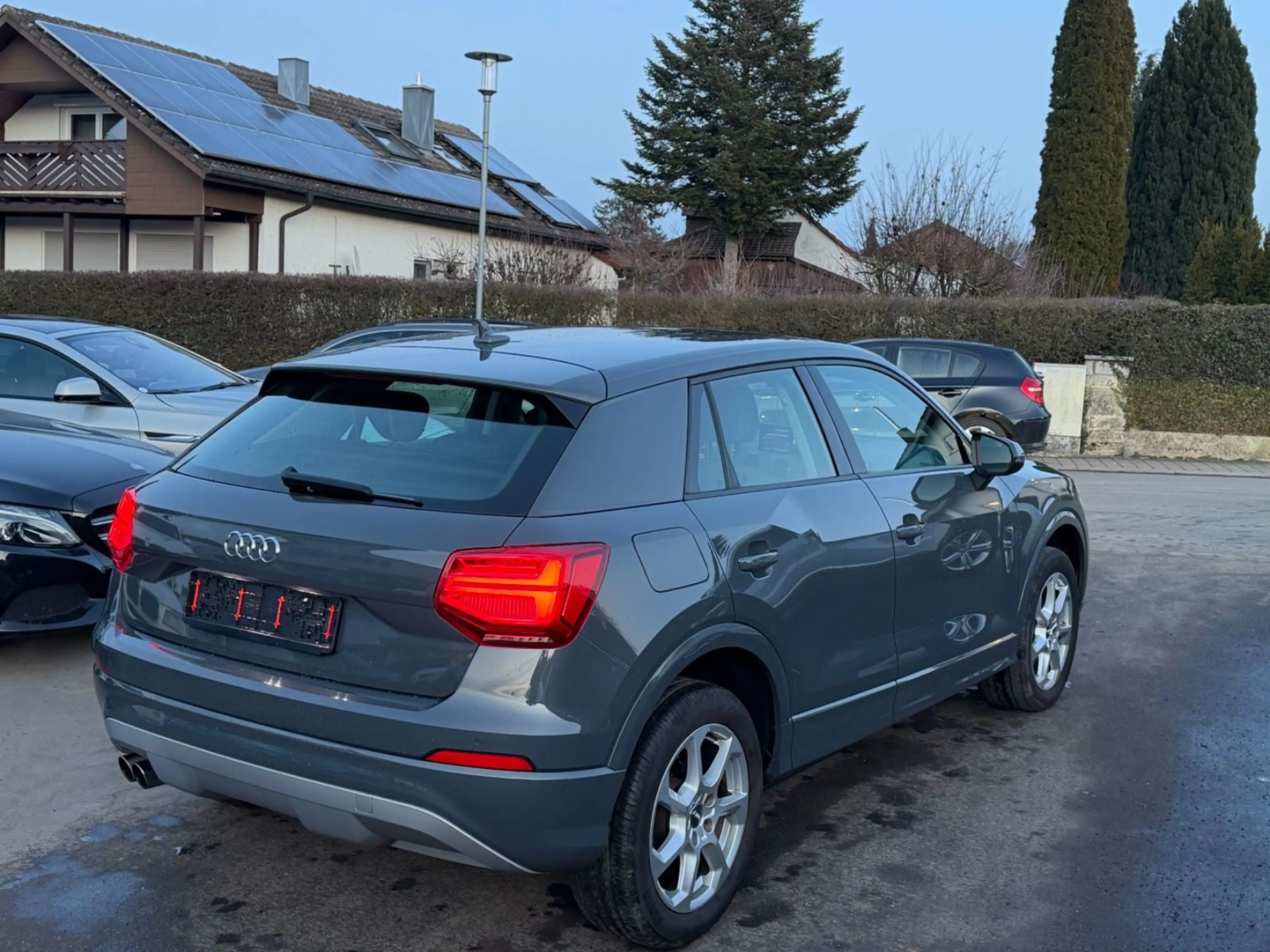 Audi Q2 design*NEU*TÜV*Automatik*150PS*NAVI* — photo 6