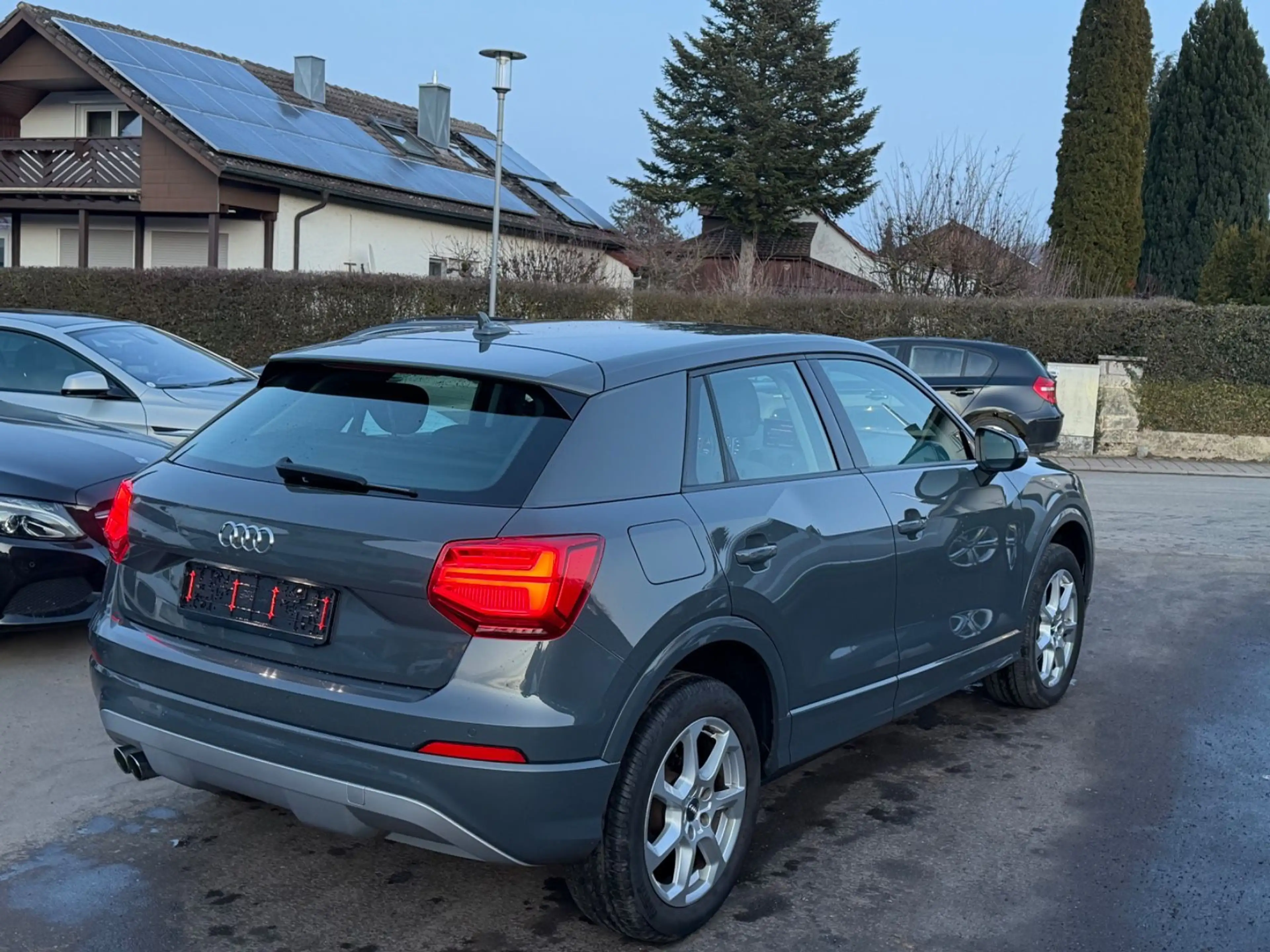 Audi Q2 design*NEU*TÜV*Automatik*150PS*NAVI* — photo 5