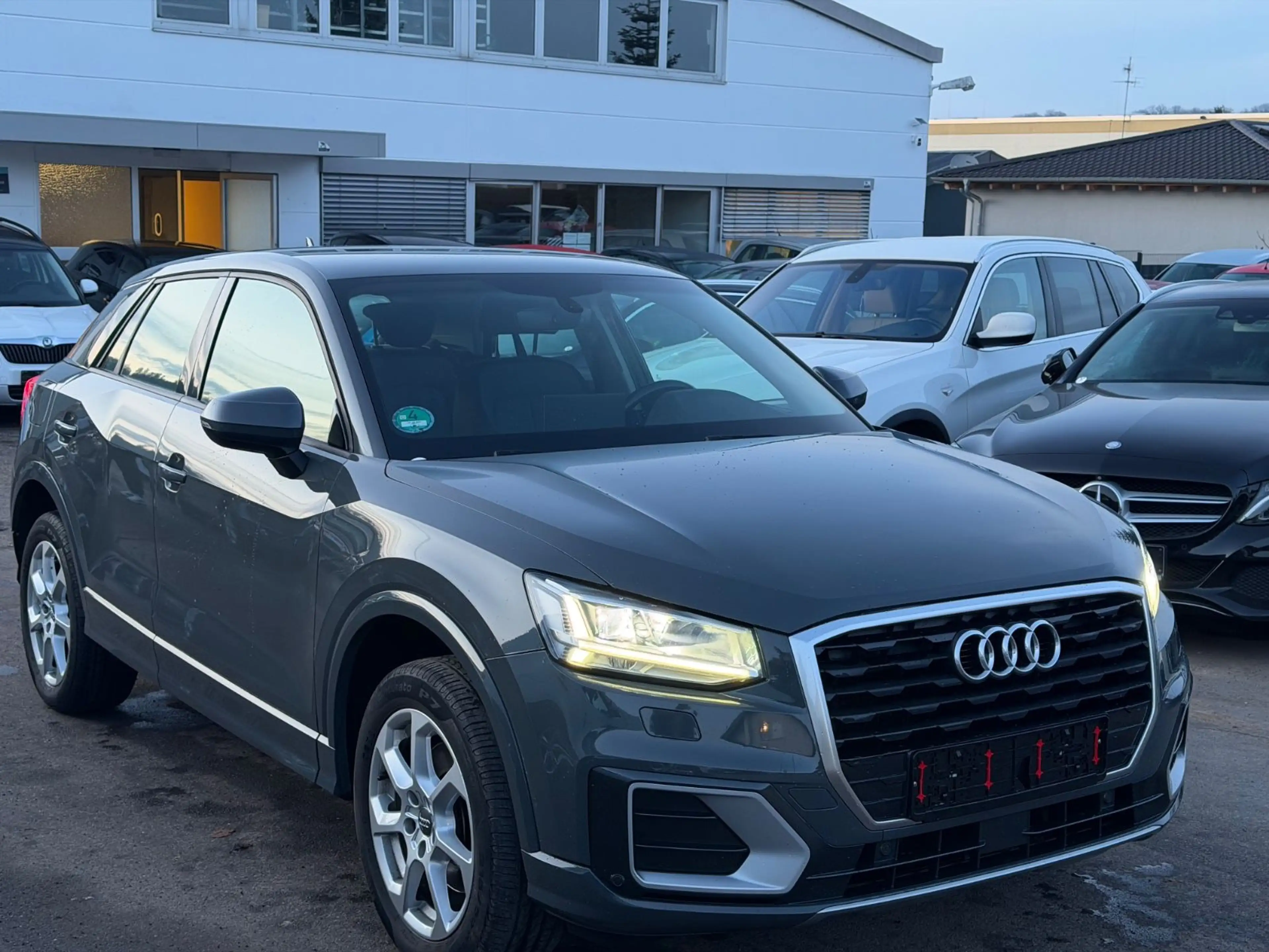 Audi Q2 design*NEU*TÜV*Automatik*150PS*NAVI* — photo 3