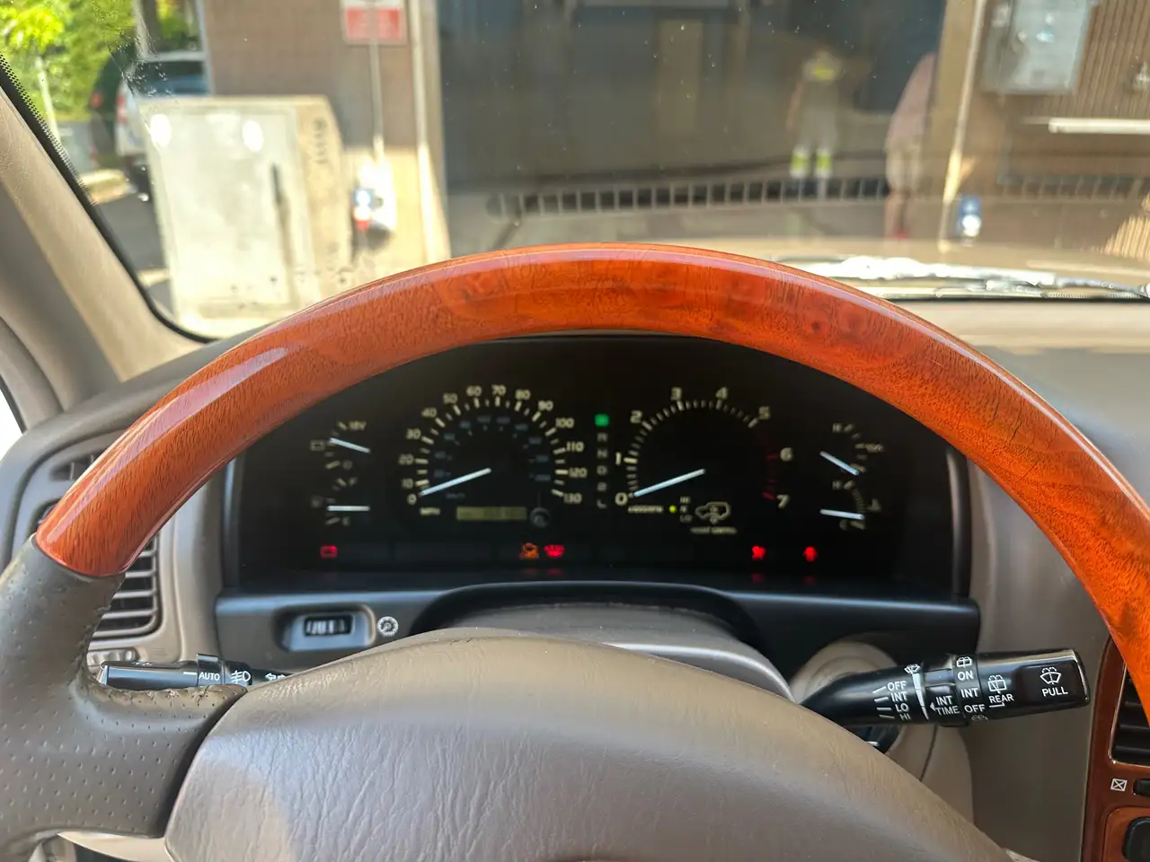 Lexus LX 470 SUV, foto 5