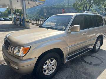 SUV