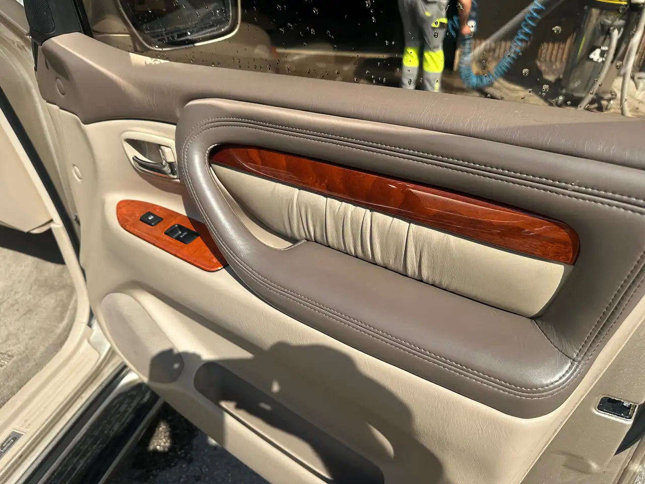 Lexus LX 470 SUV, foto 6
