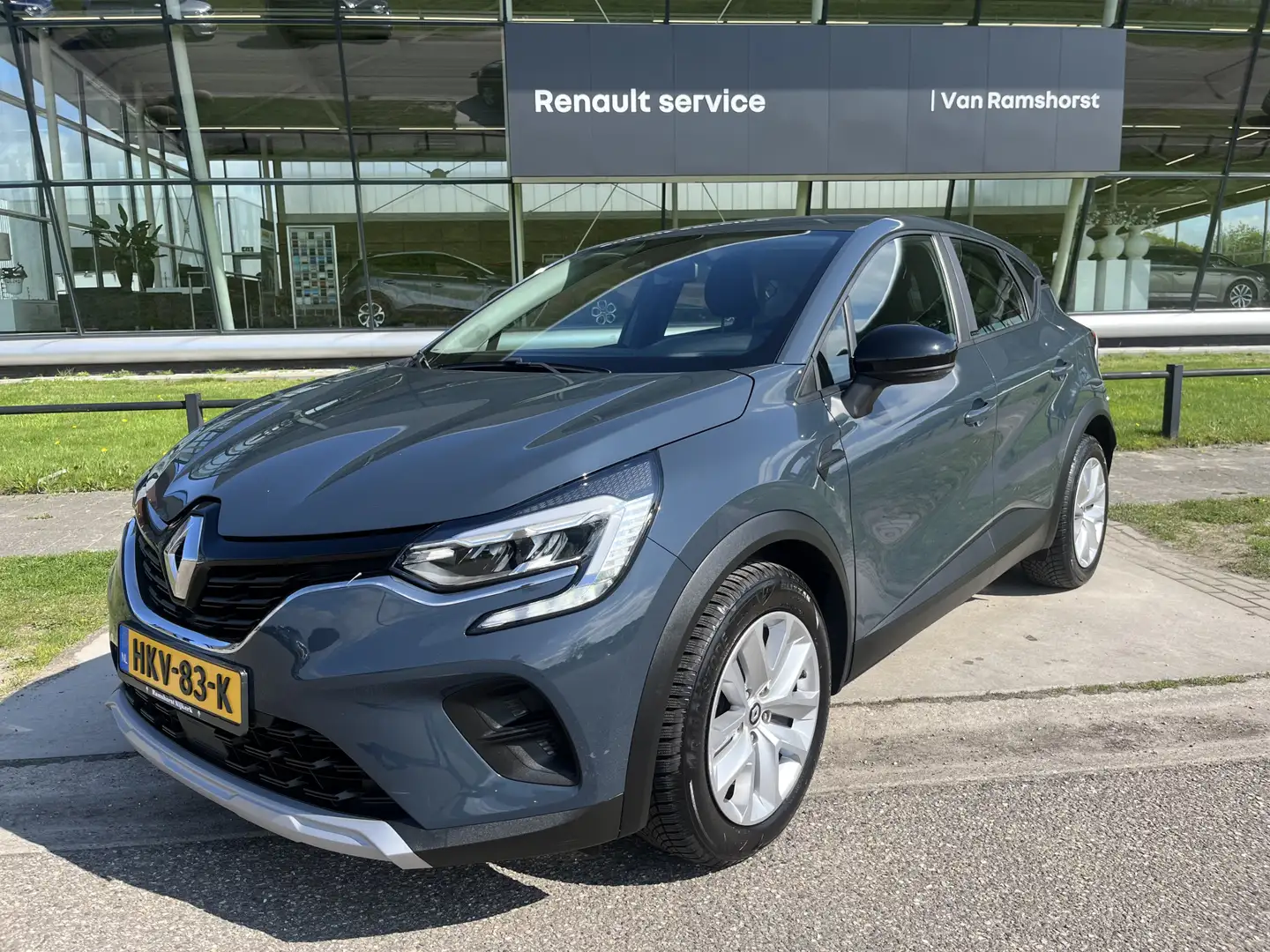 Renault Captur 1.6 E-Tech Plug-in Hybrid 160 Intens / Trekhaak / Grau - 1