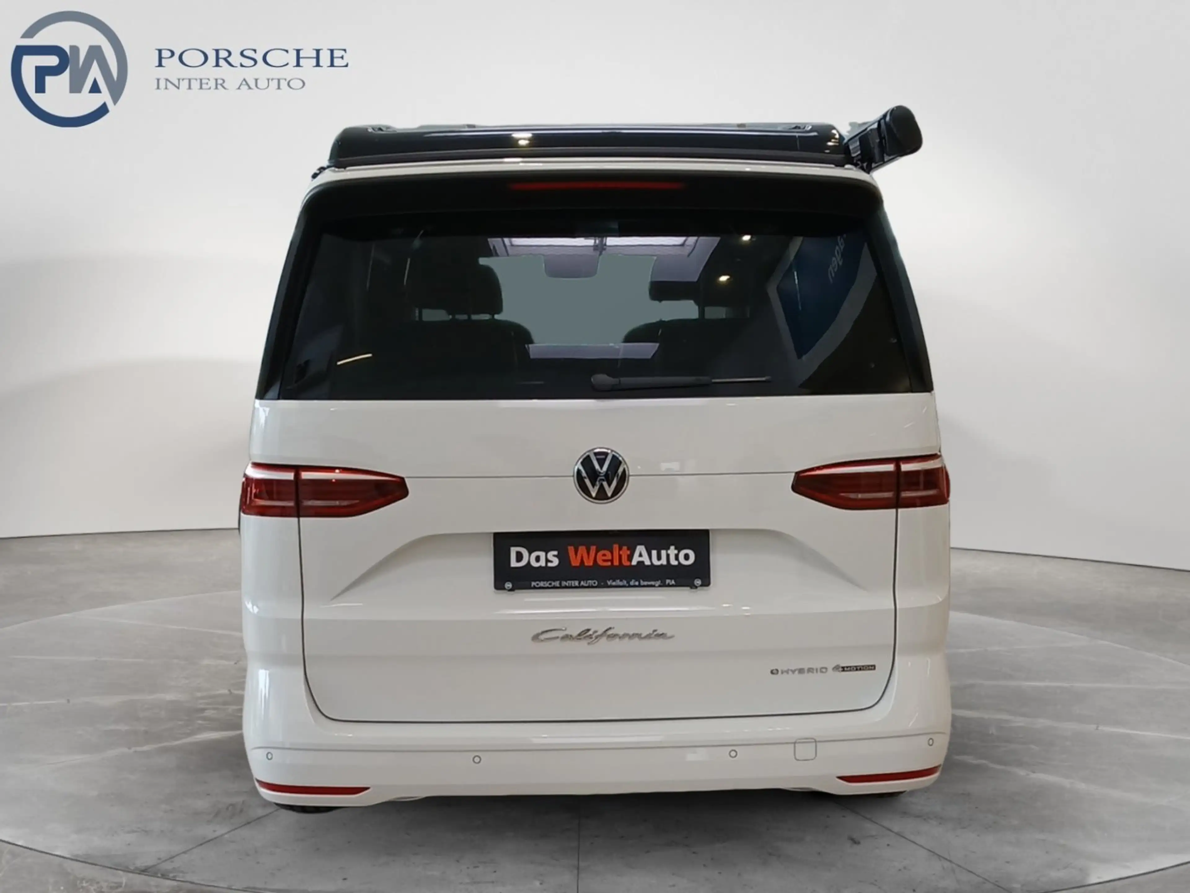Volkswagen T7 California VW T7 California Beach eHybrid 180 kW 4M — photo 4