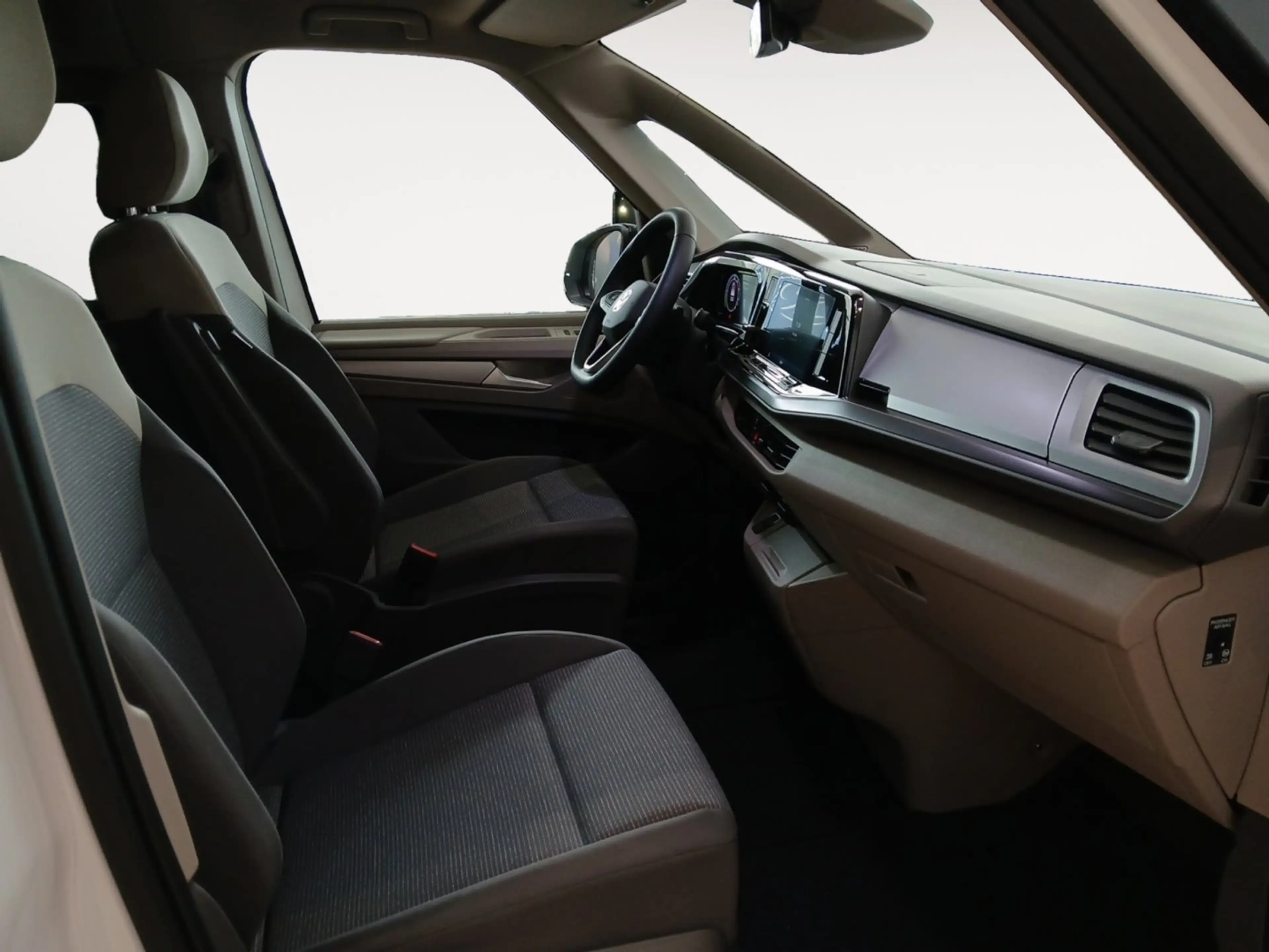 Volkswagen T7 California VW T7 California Beach eHybrid 180 kW 4M — photo 13