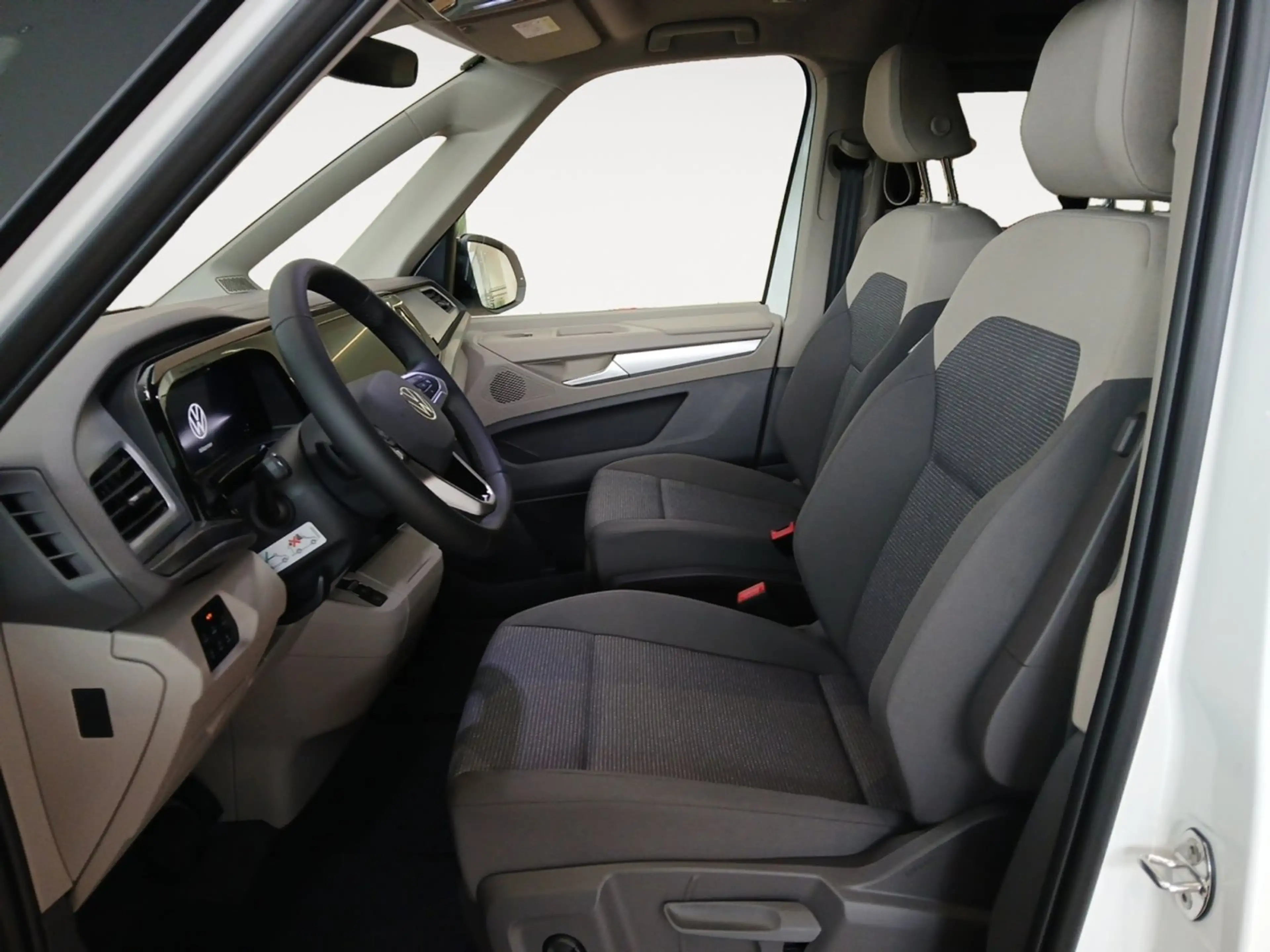 Volkswagen T7 California VW T7 California Beach eHybrid 180 kW 4M — photo 9