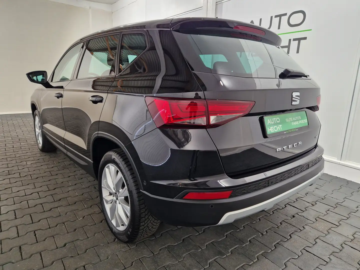 SEAT Ateca 1,5 TSI ACT 4Drive DSG OPF Style, AHK Schwarz - 2