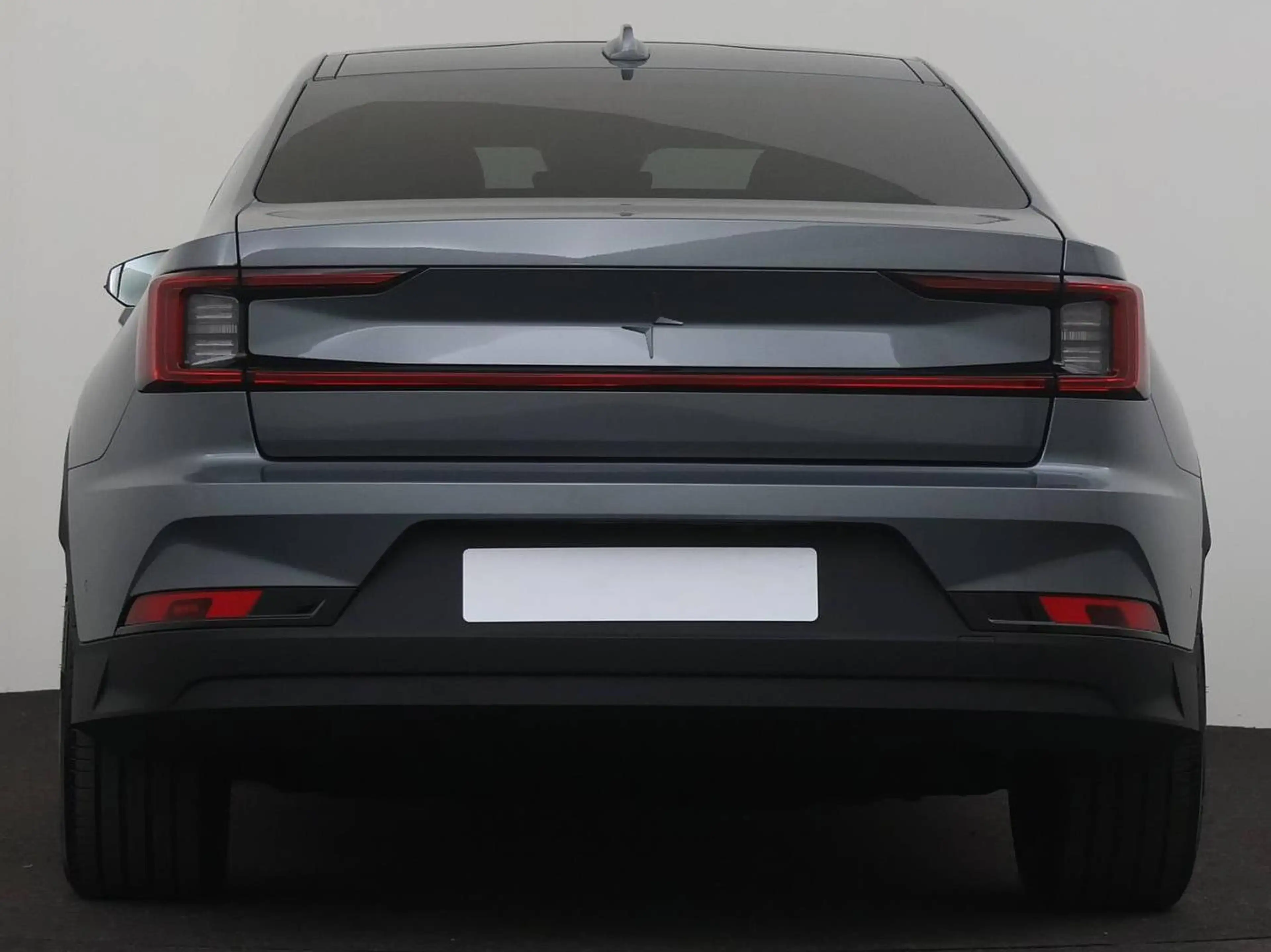 Polestar 2 82 kWh Long Range Single Motor MY26 Prime — photo 4