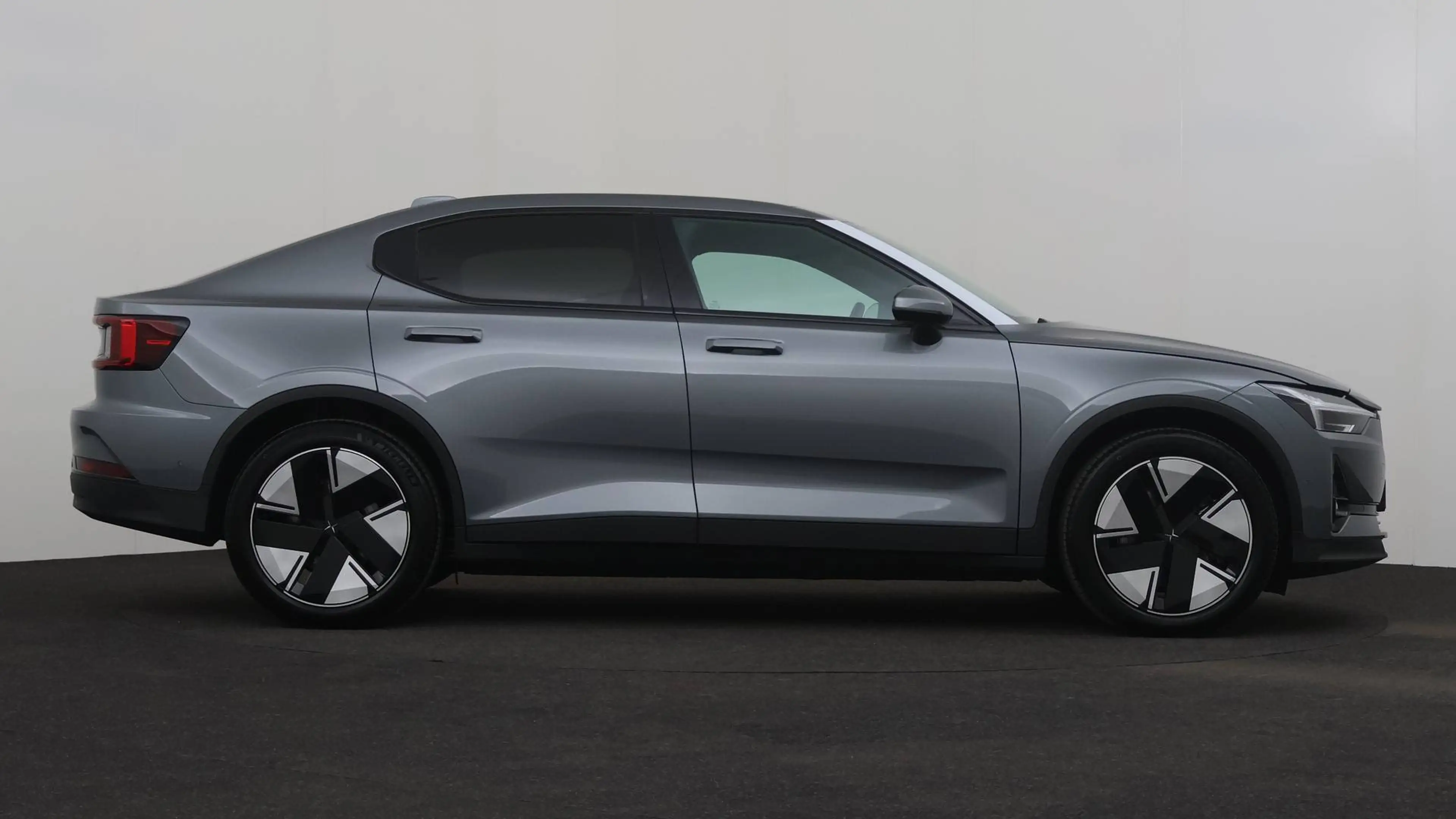 Polestar 2 82 kWh Long Range Single Motor MY26 Prime — photo 6