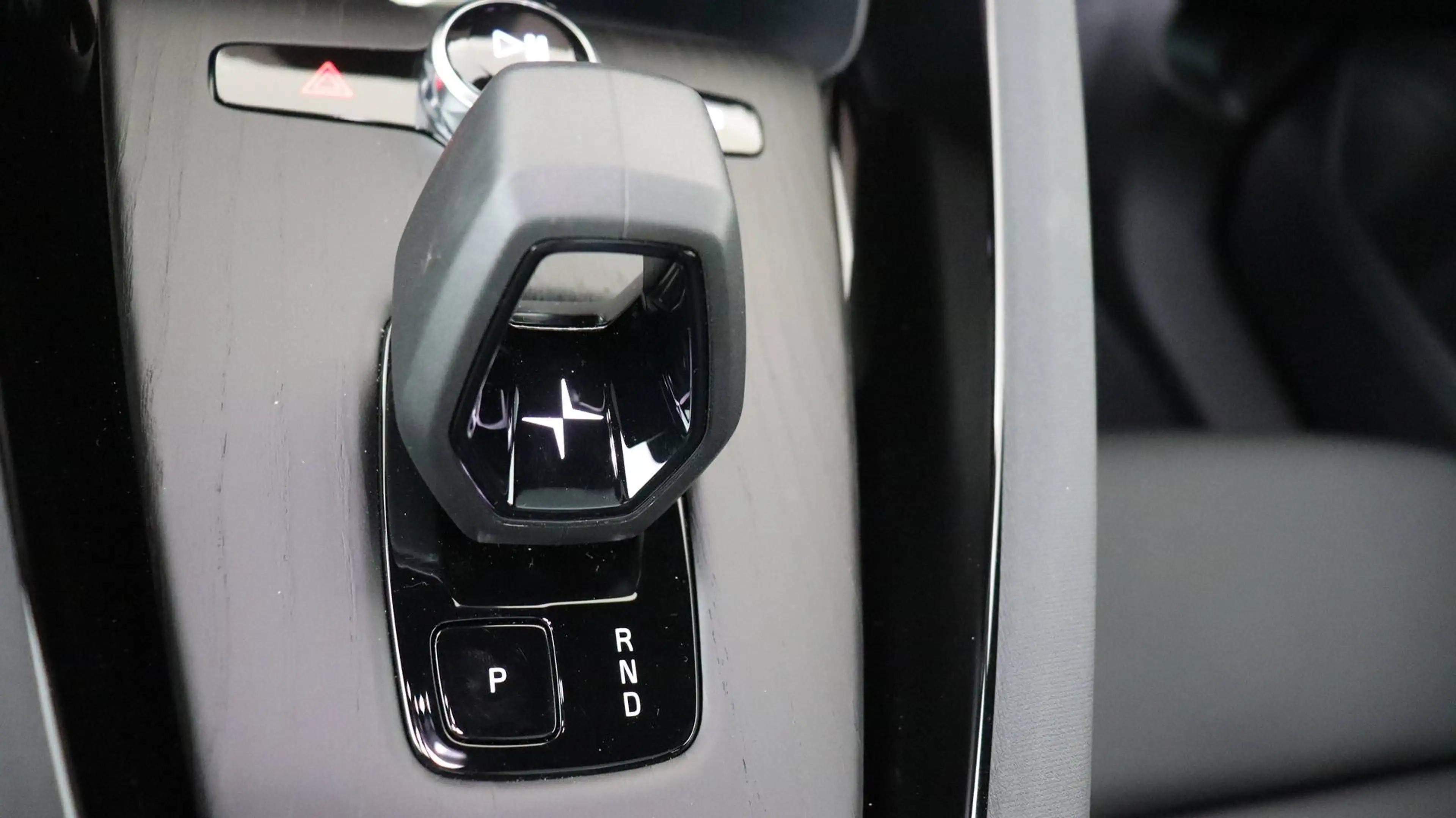 Polestar 2 82 kWh Long Range Single Motor MY26 Prime — photo 15