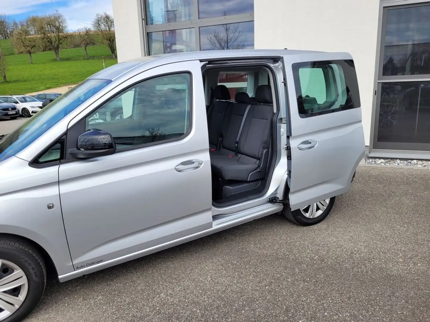 Volkswagen Caddy Basis Silber - 2