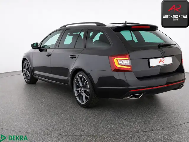 Skoda Octavia view 3
