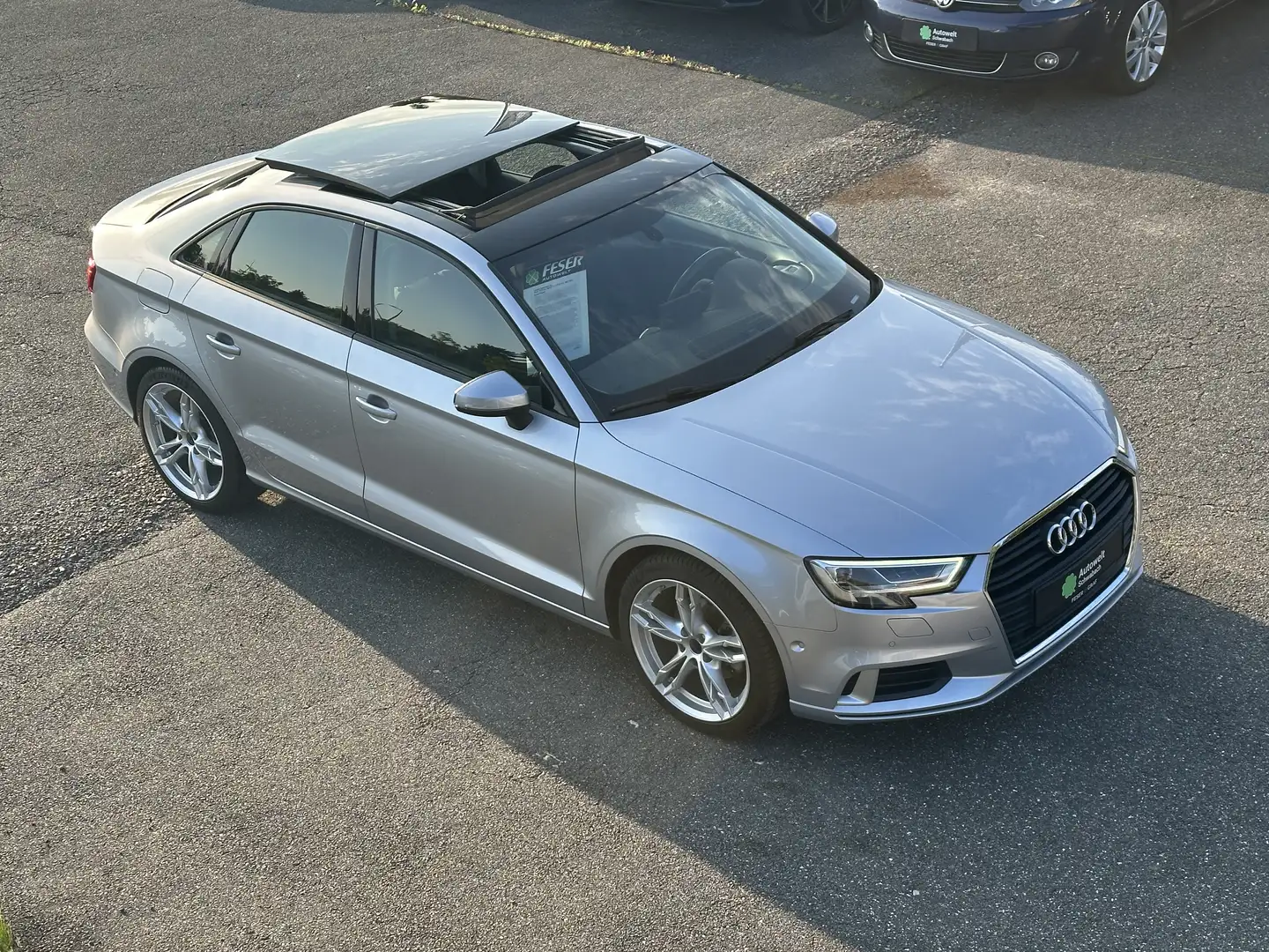 Audi A3 Lim. Sport 1.4 TFSI S tr. MATRIX NAVI PANO Argent - 1