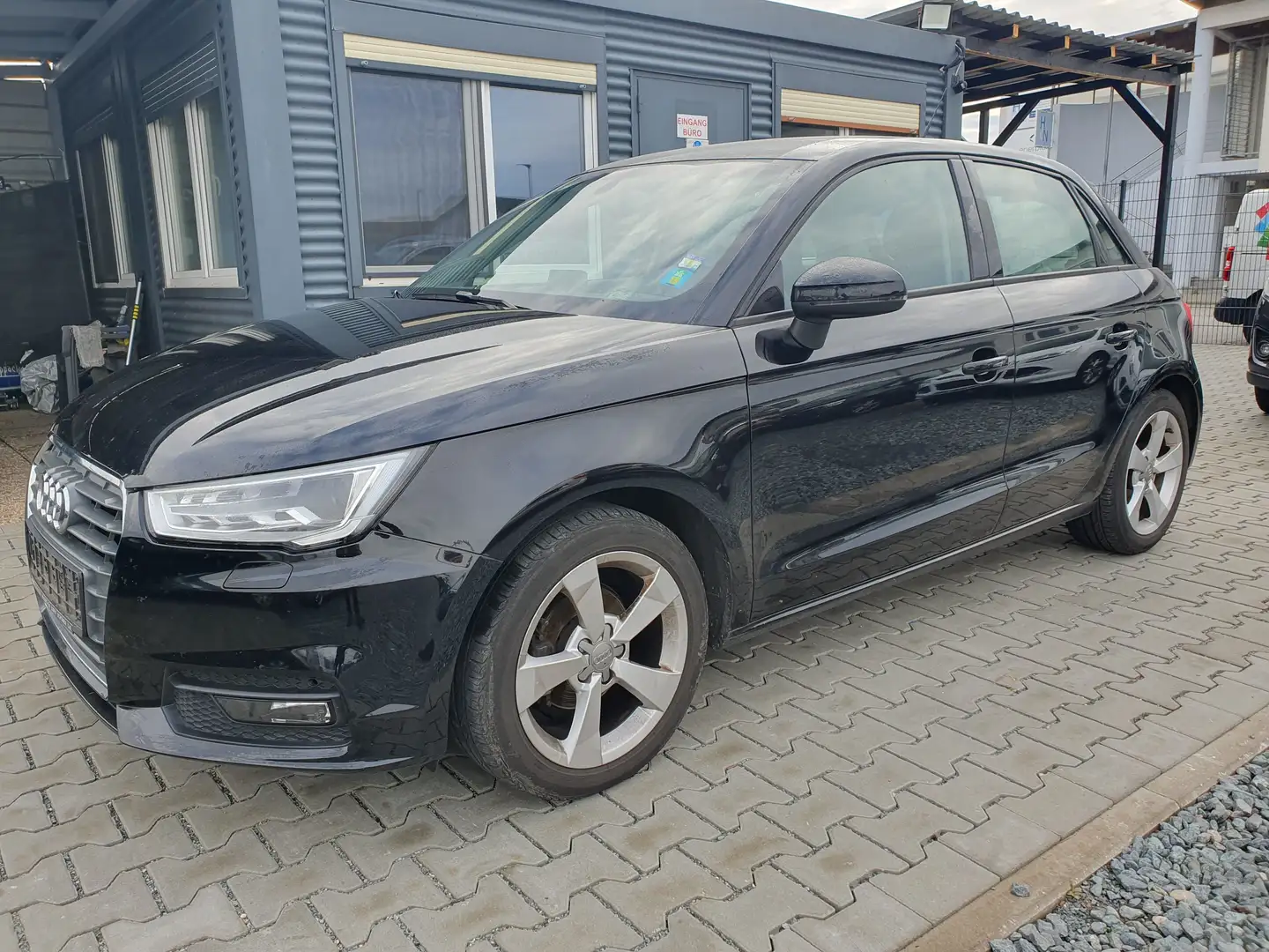 Audi A1 sport Schwarz - 2