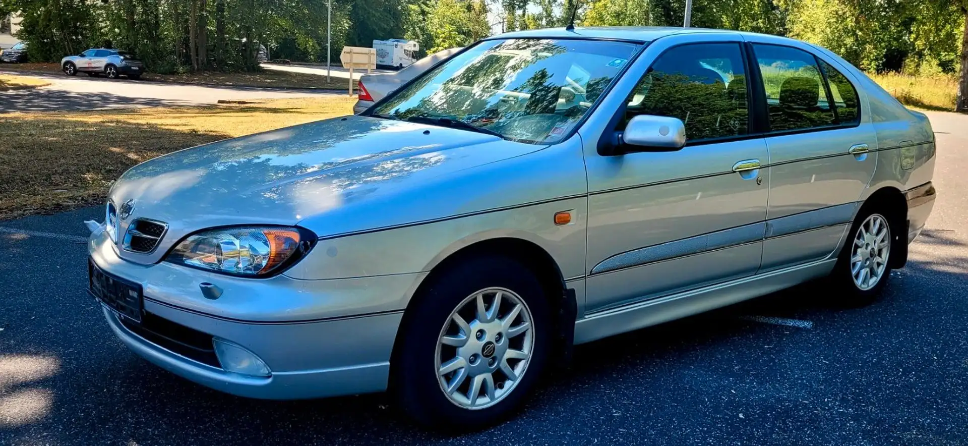 Nissan Primera 1.8 Elegance/Tüv.11-26/Klima Grau - 1