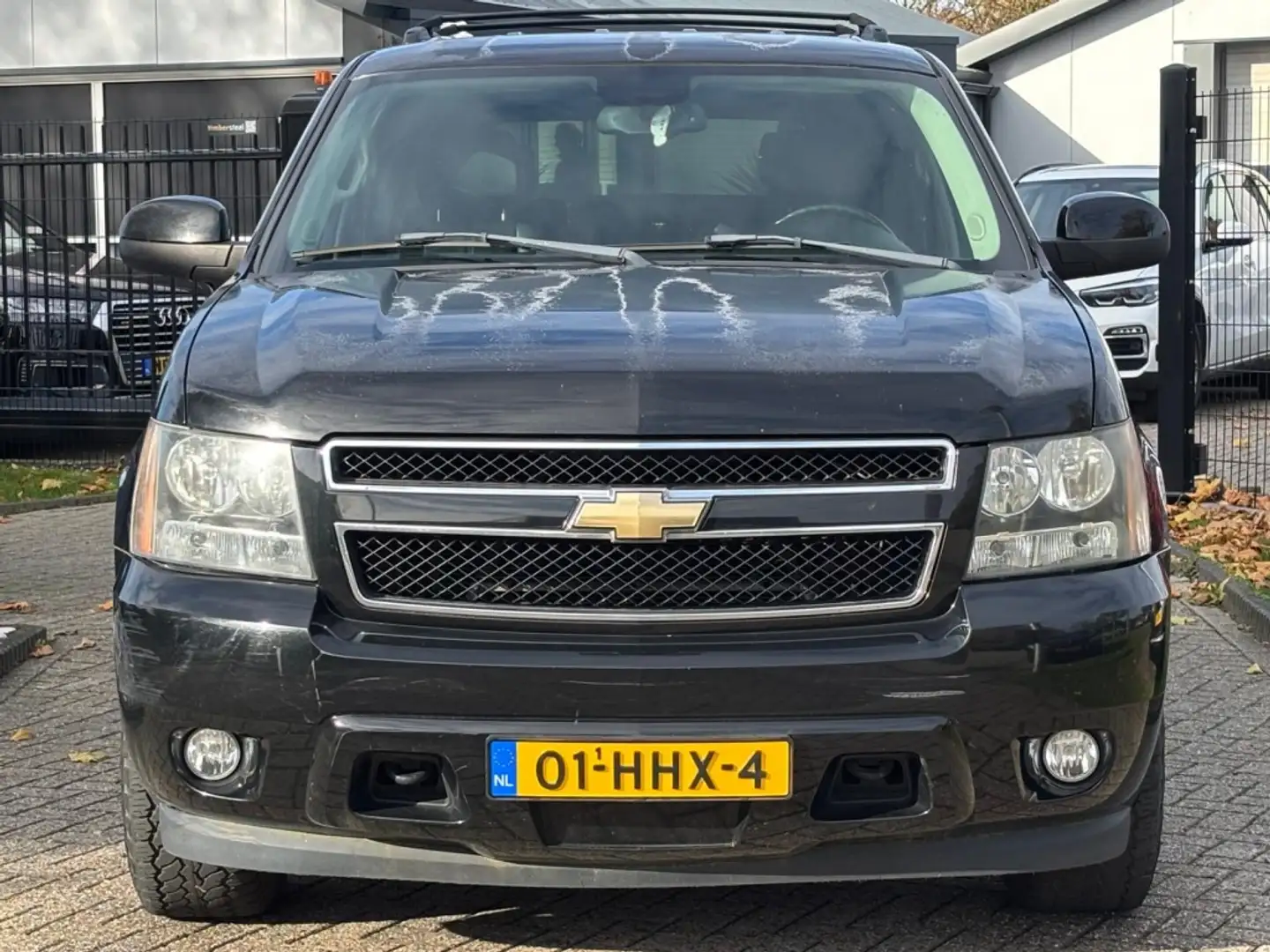 Chevrolet Tahoe 5.3 V8 2008 Zwart Youngtimer Benzine NW Model Zwart - 2