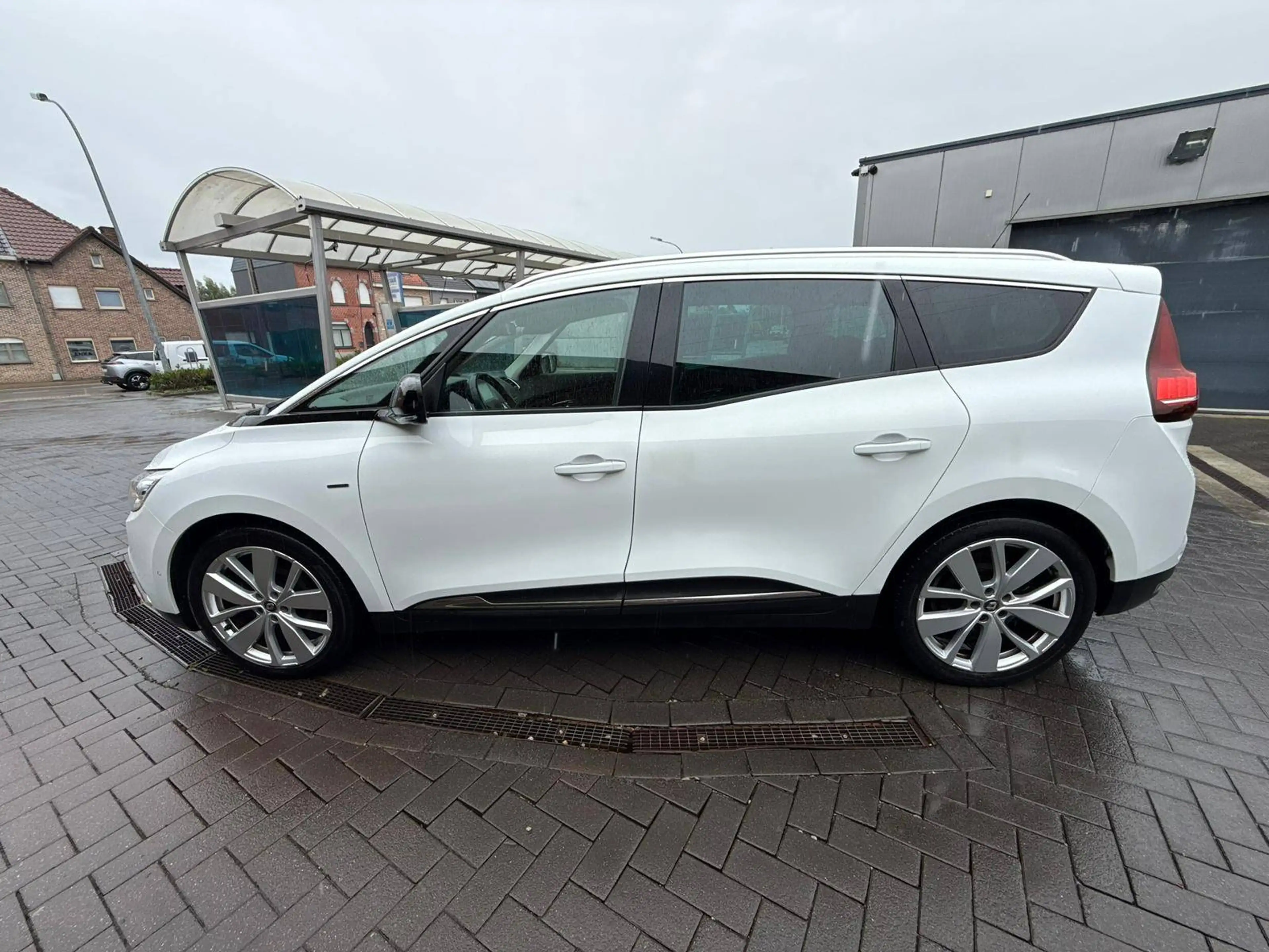 Renault Grand Scenic Grand Scénic 1.33 TCe Corporate Edit.GPF(Fleet EU GARANTIE 1 AN/JAAR6.2) — photo 7