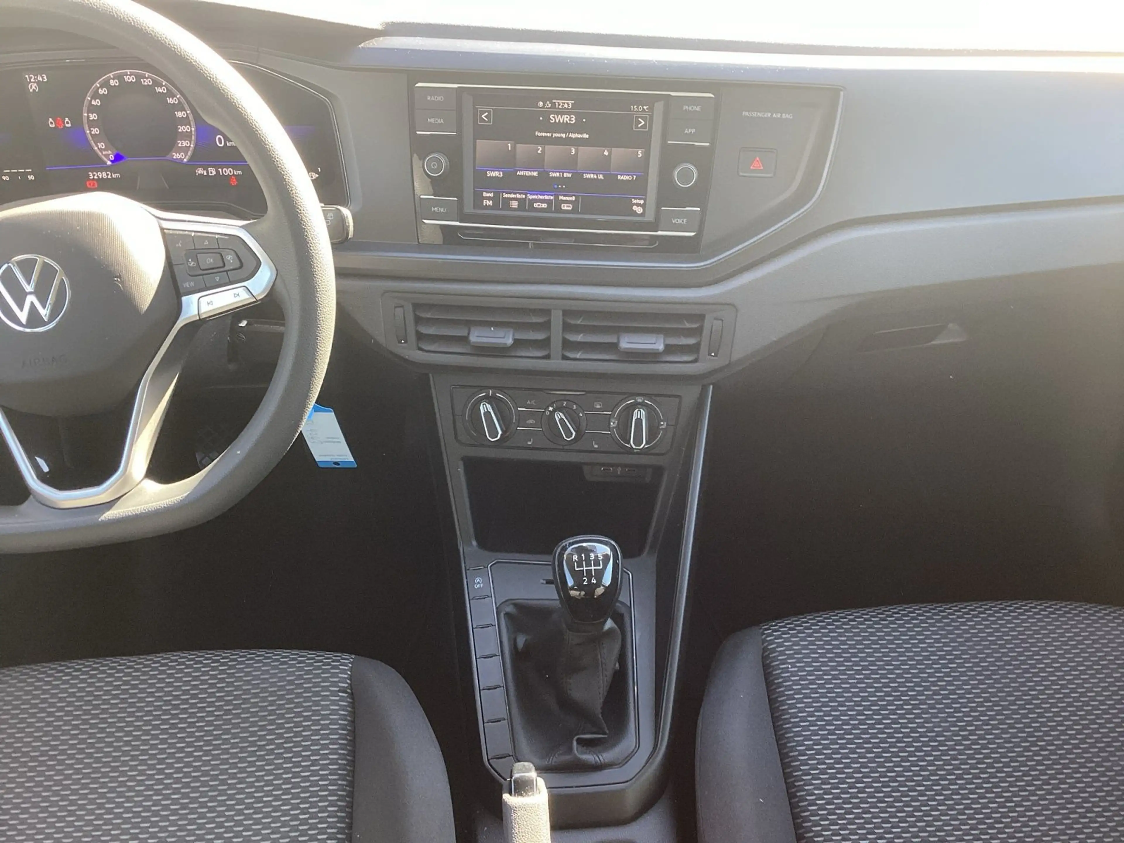 Volkswagen Polo 1.0 AHK Klima Sitzheizung — photo 12