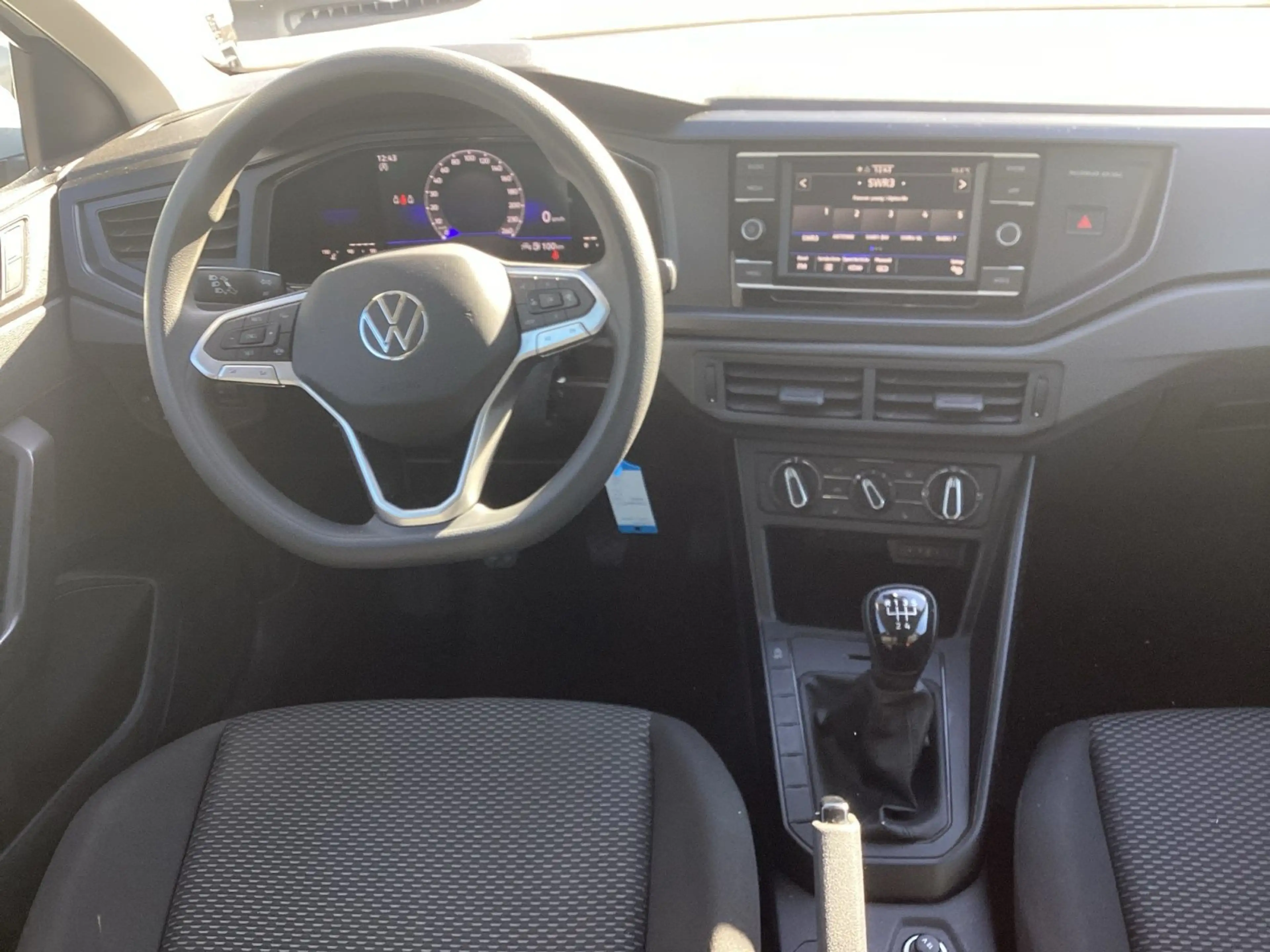 Volkswagen Polo 1.0 AHK Klima Sitzheizung — photo 11