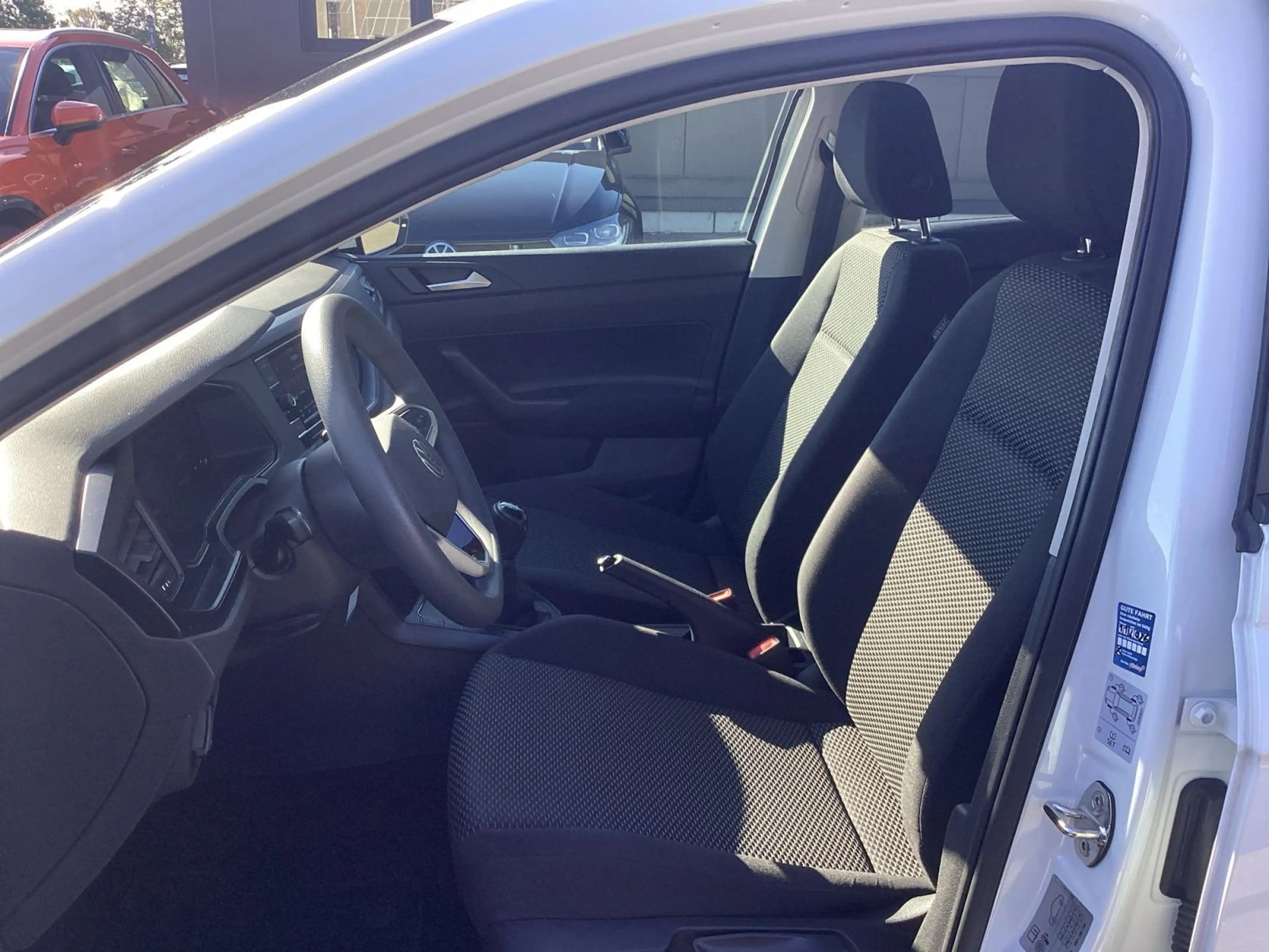 Volkswagen Polo 1.0 AHK Klima Sitzheizung — photo 10
