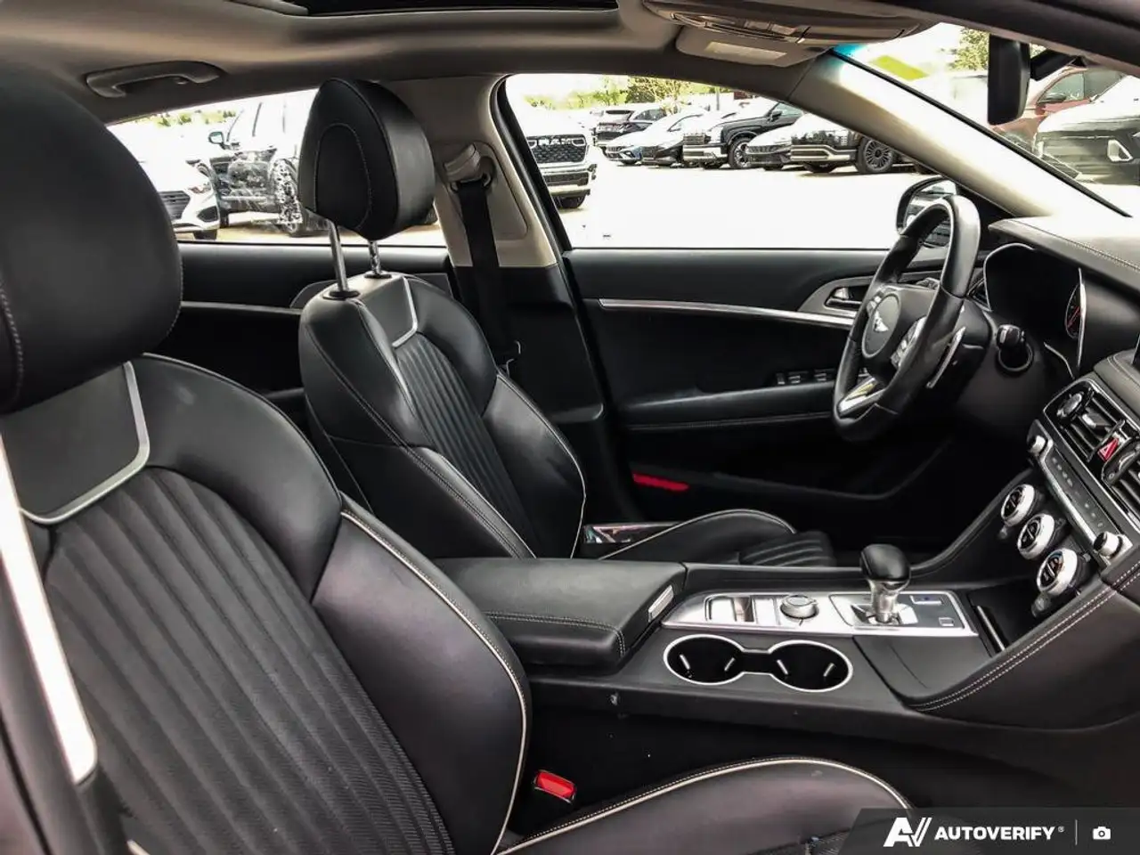 Genesis G70 снимка Genesis G70