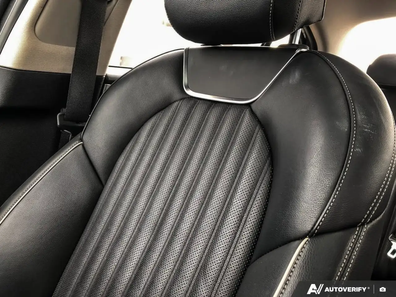 Genesis G70 снимка Genesis G70