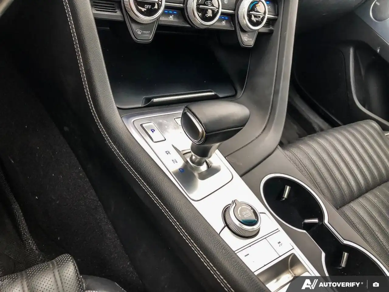Genesis G70 снимка Genesis G70