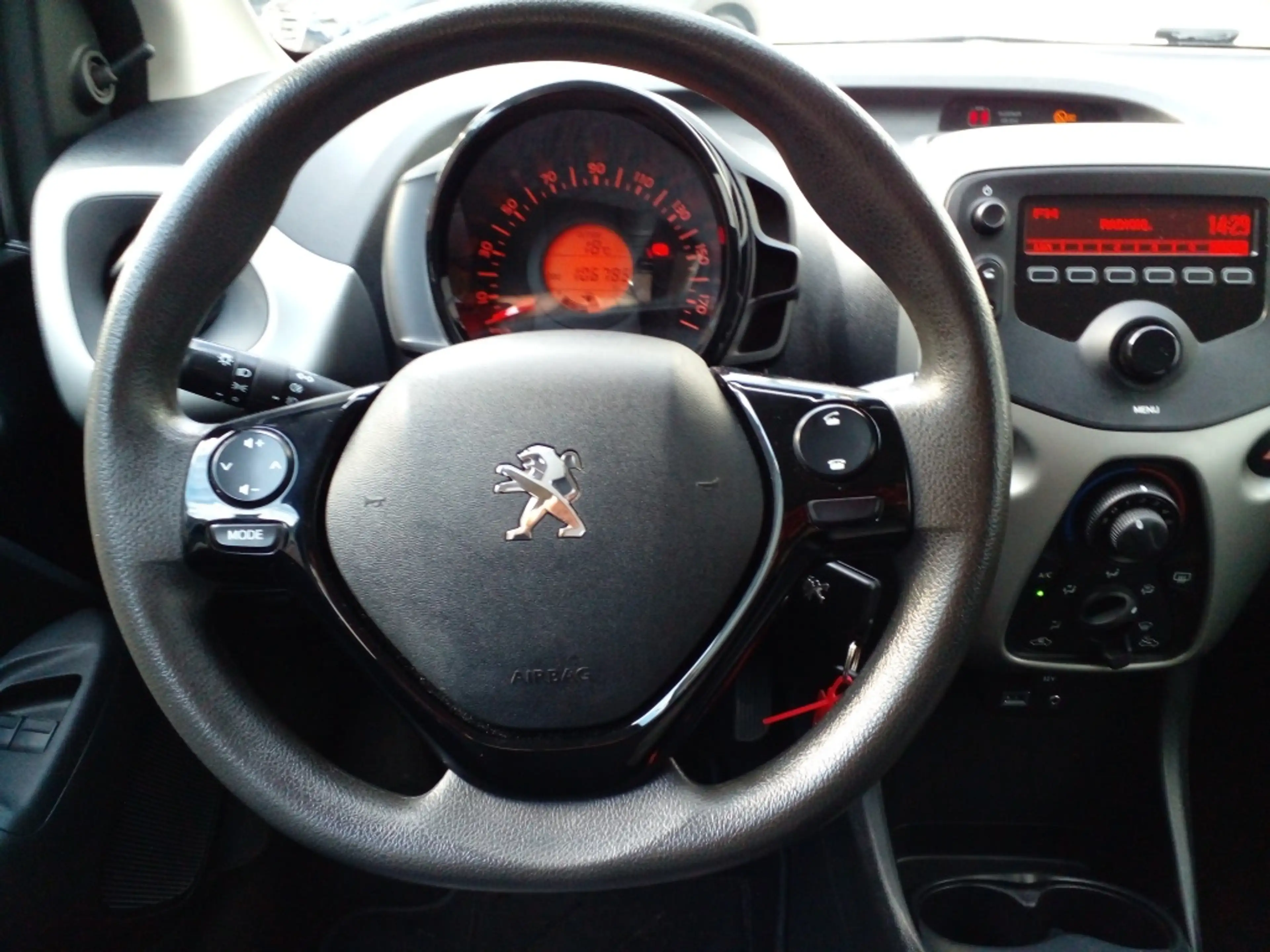 Peugeot 108 1.0 e-VTi 68pk 5D Active — photo 20